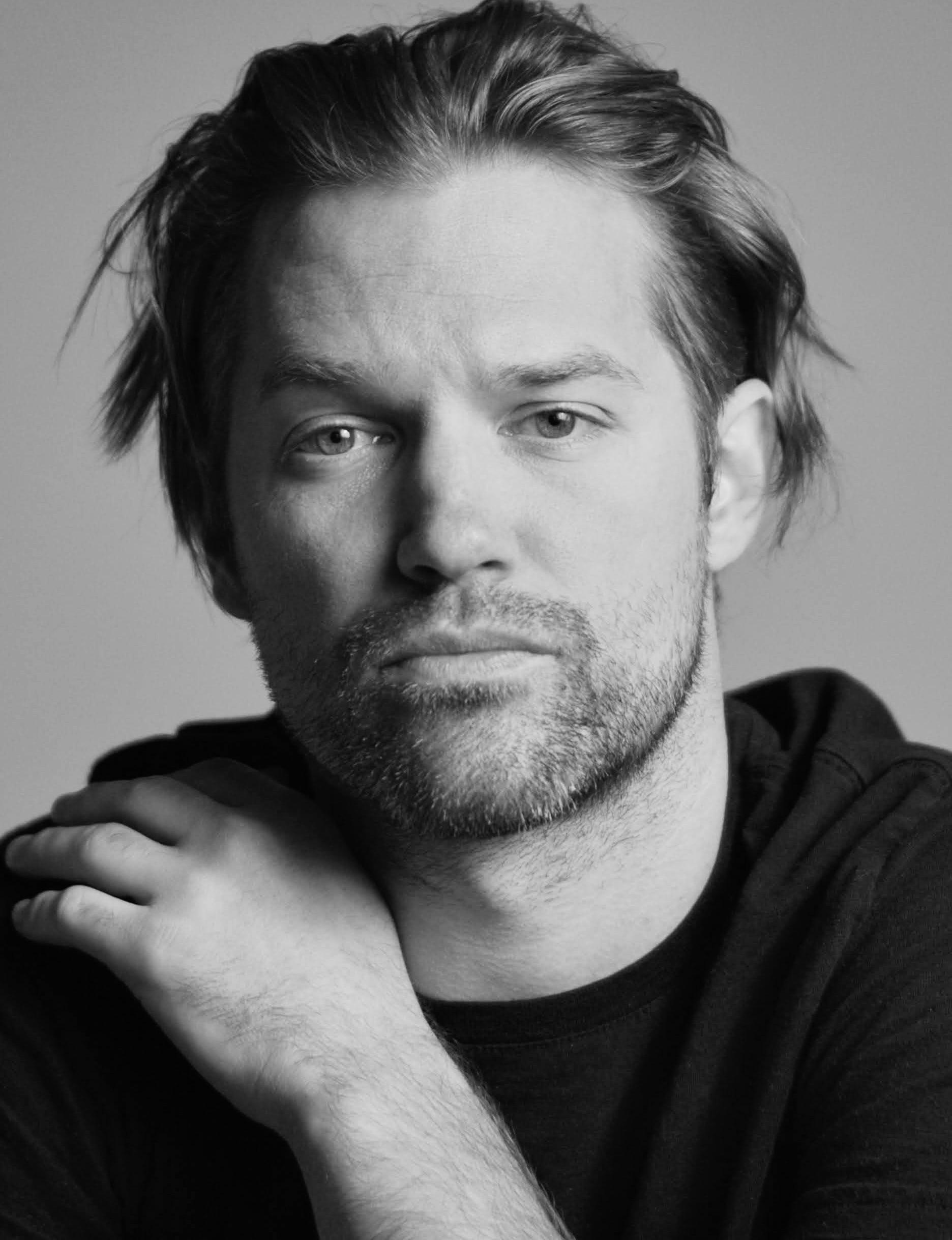 actor Josh Reynolds large photo