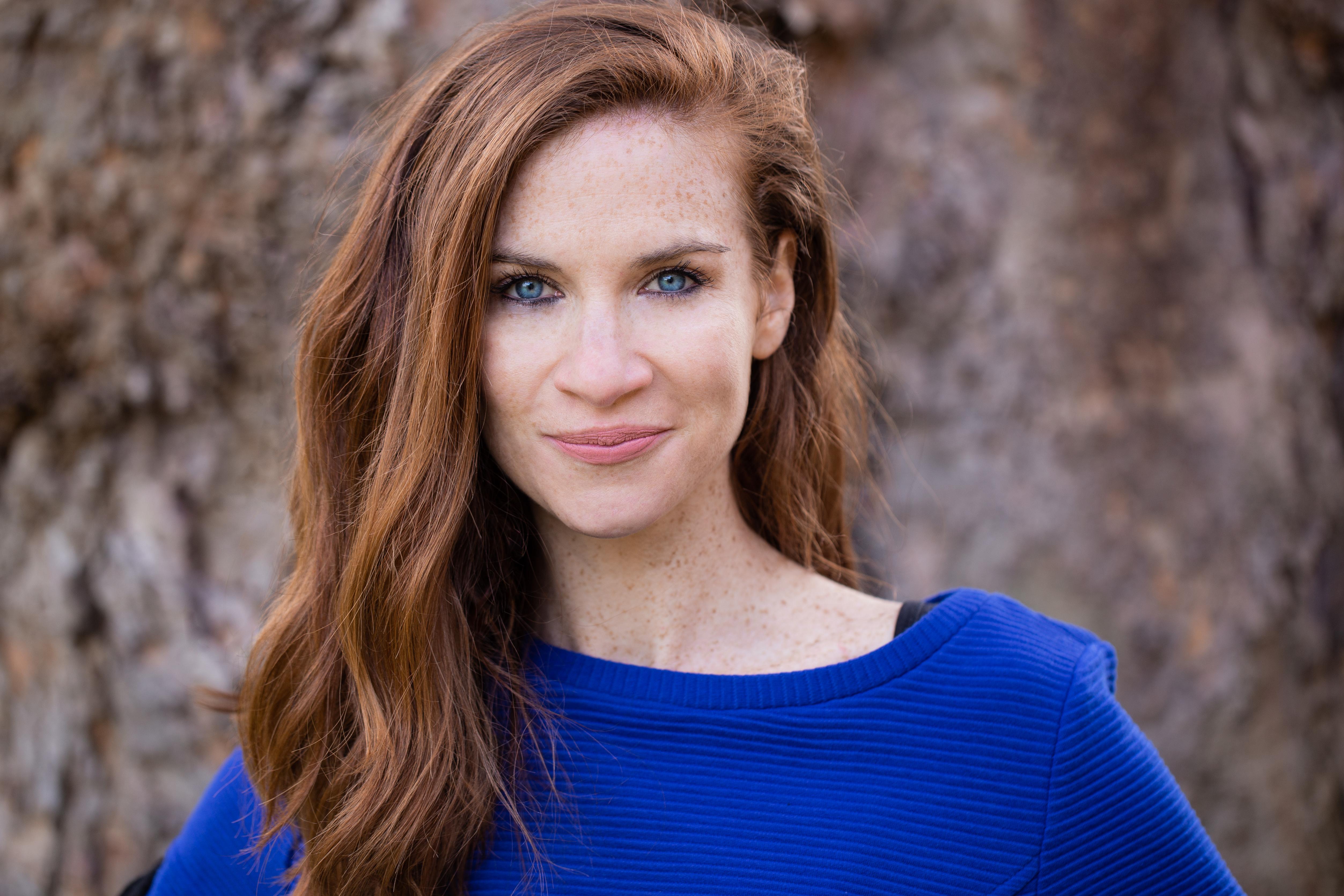 actor Juliet Oldfield large photo