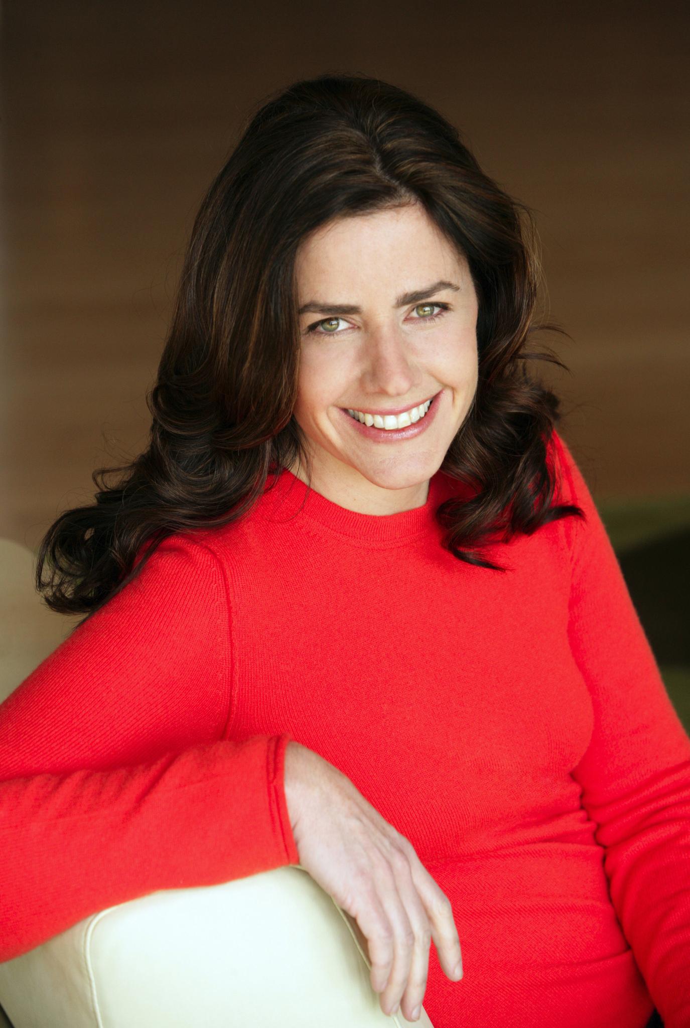 actor Lindsey Collins large photo