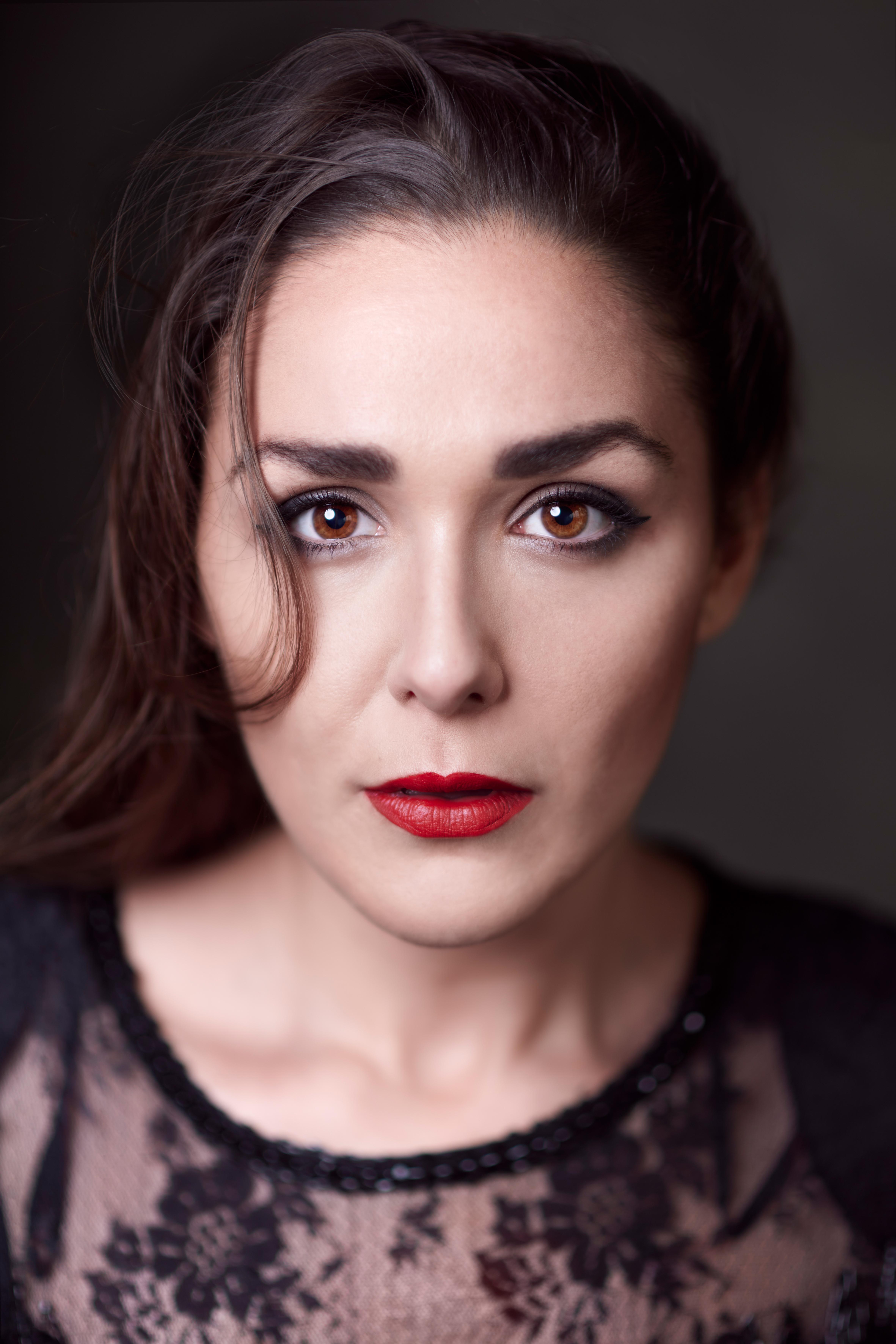 actor Nadia Lamin large photo