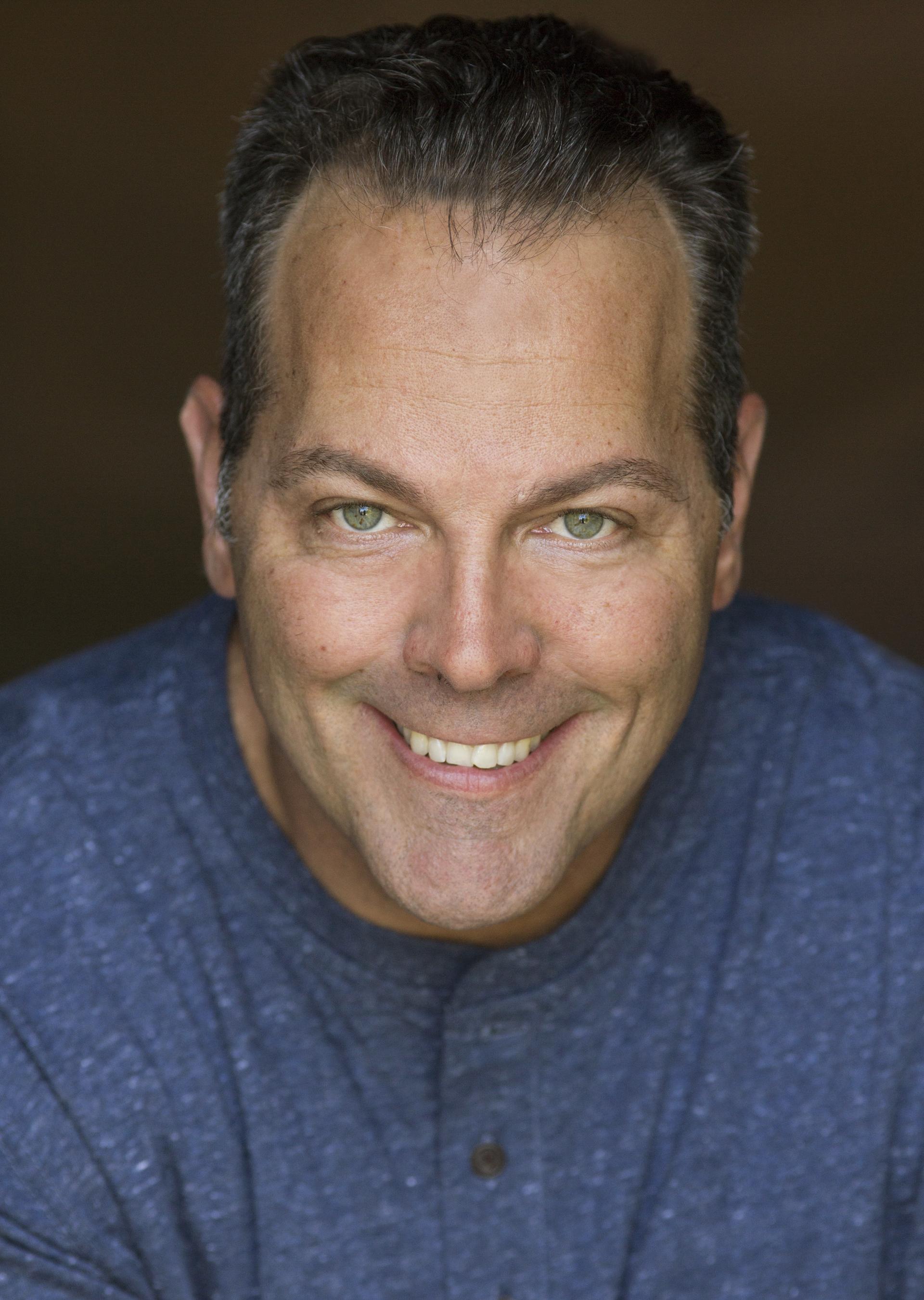 actor John Cassarino large photo