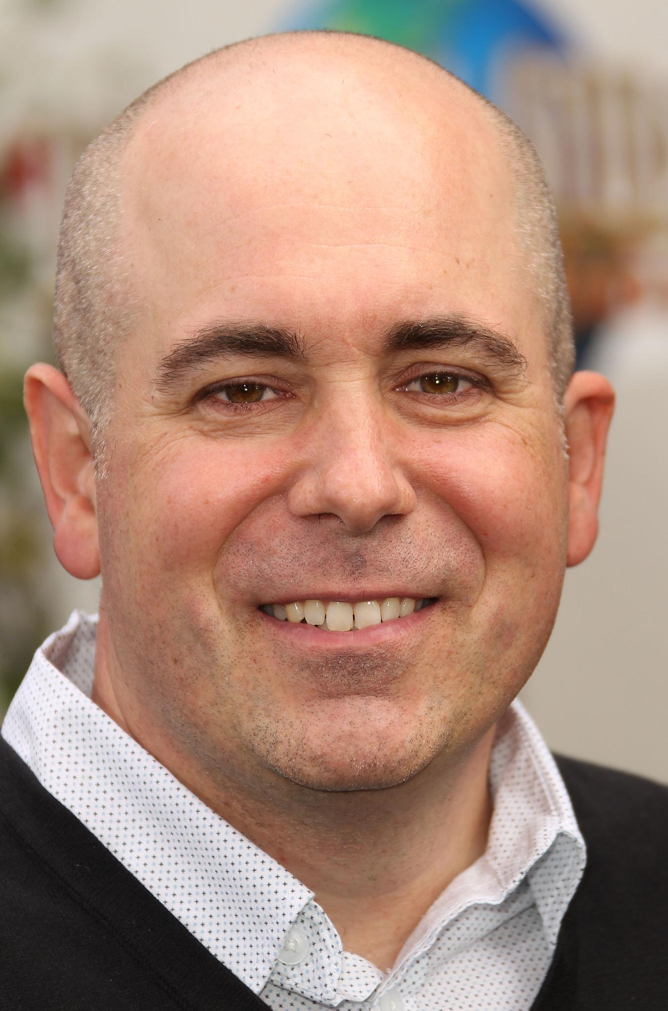 actor Ken Daurio large photo