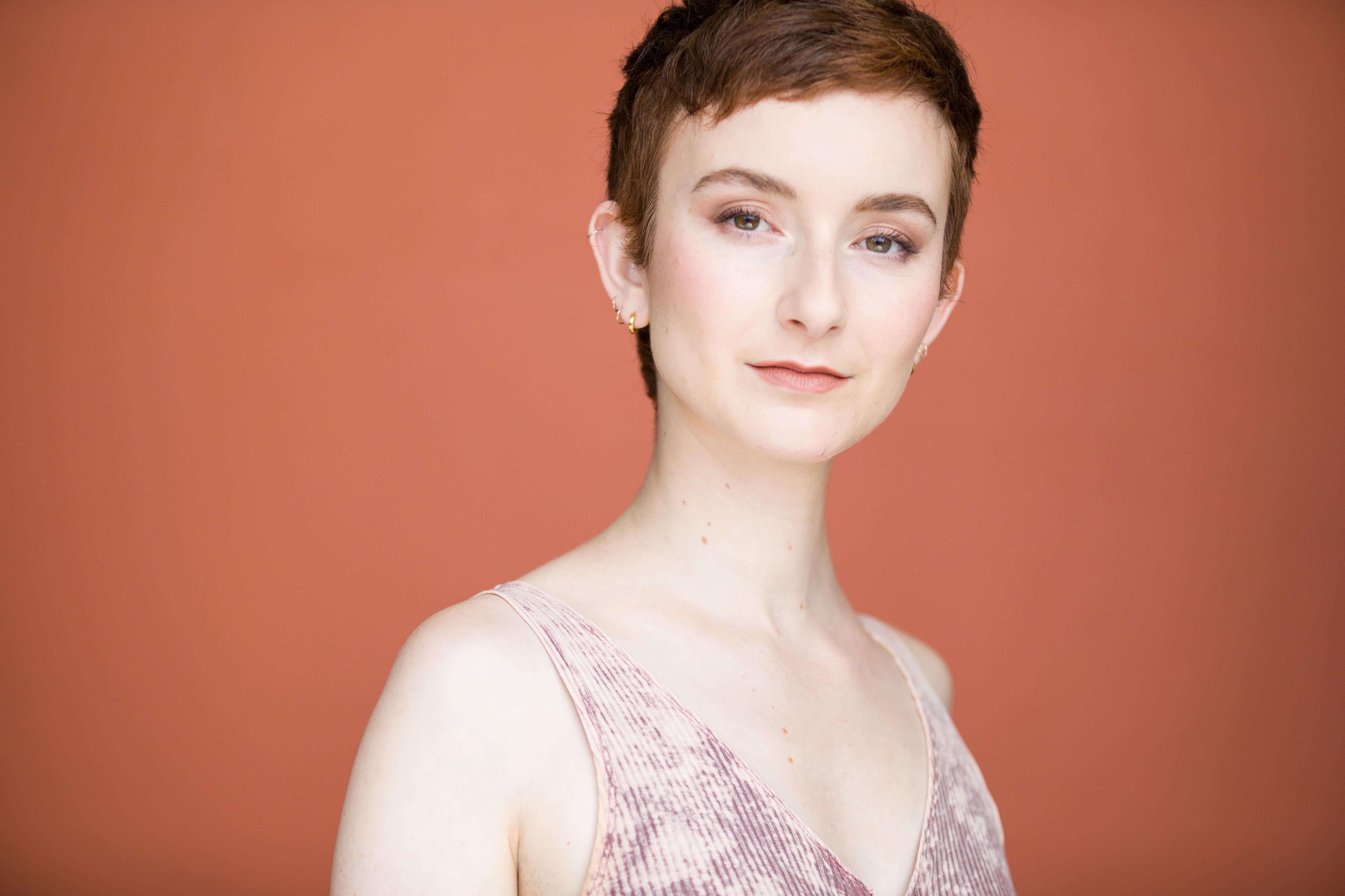 actor Gabriella Nail large photo