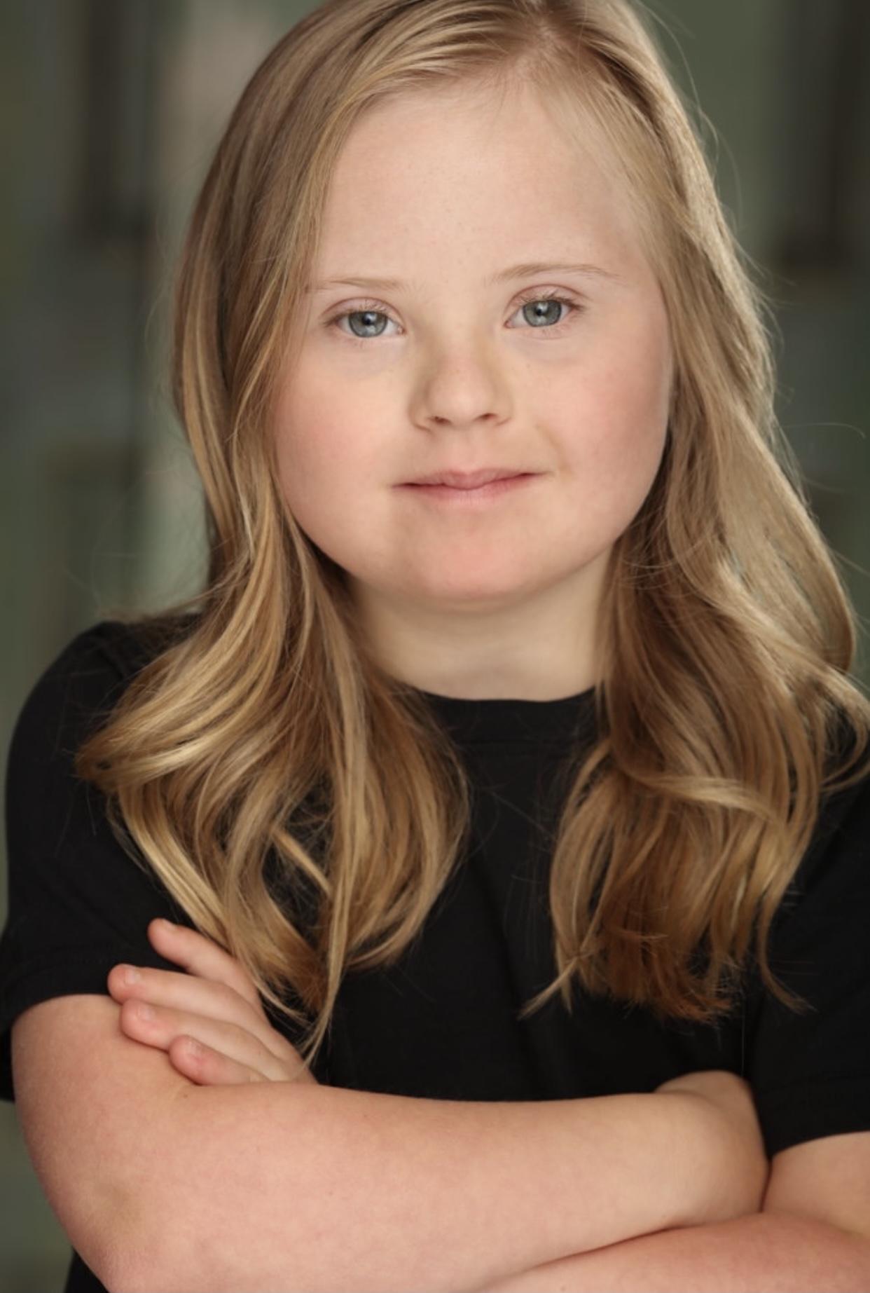 actor Mia Analise Armstrong large photo