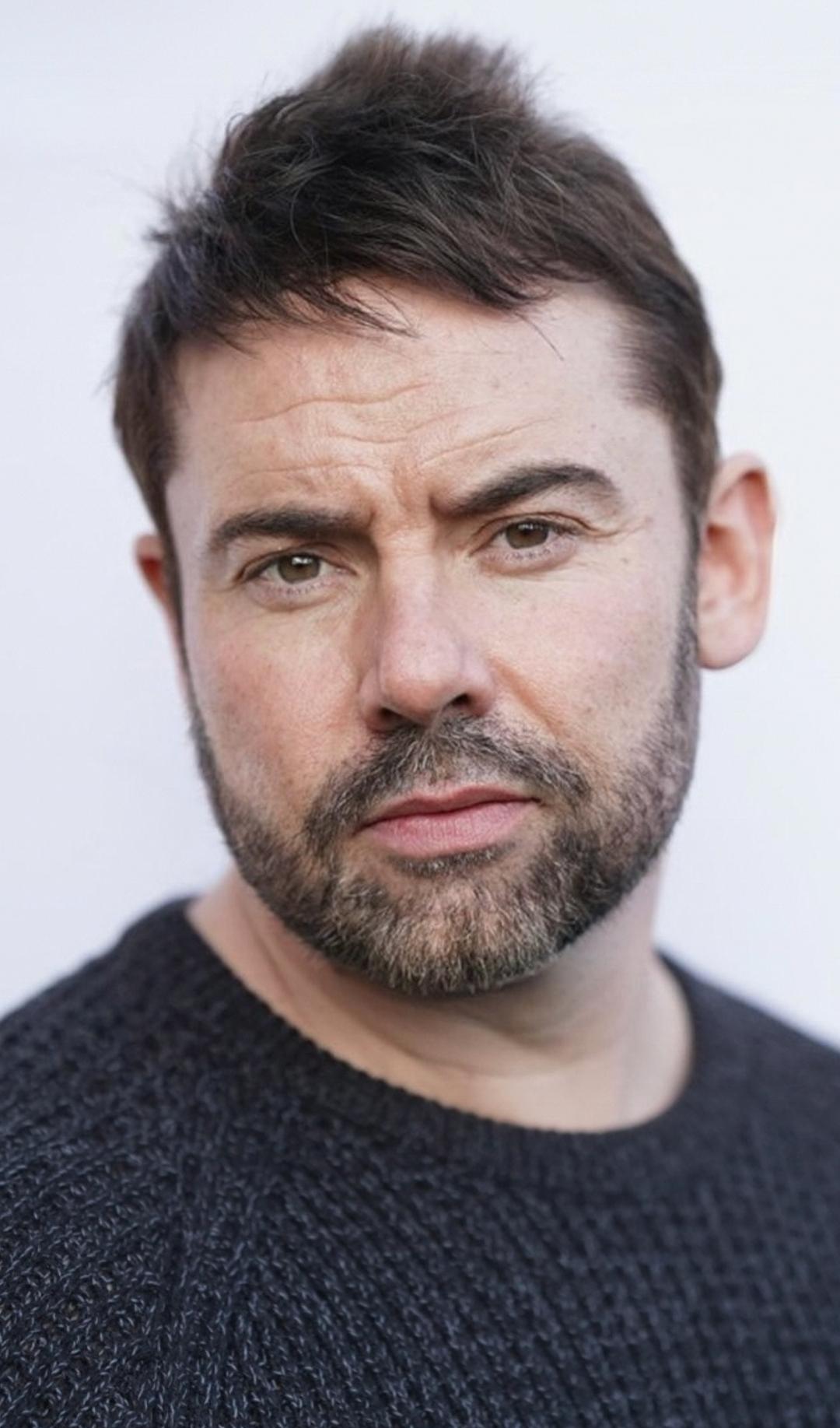 actor Alfie Dobson large photo