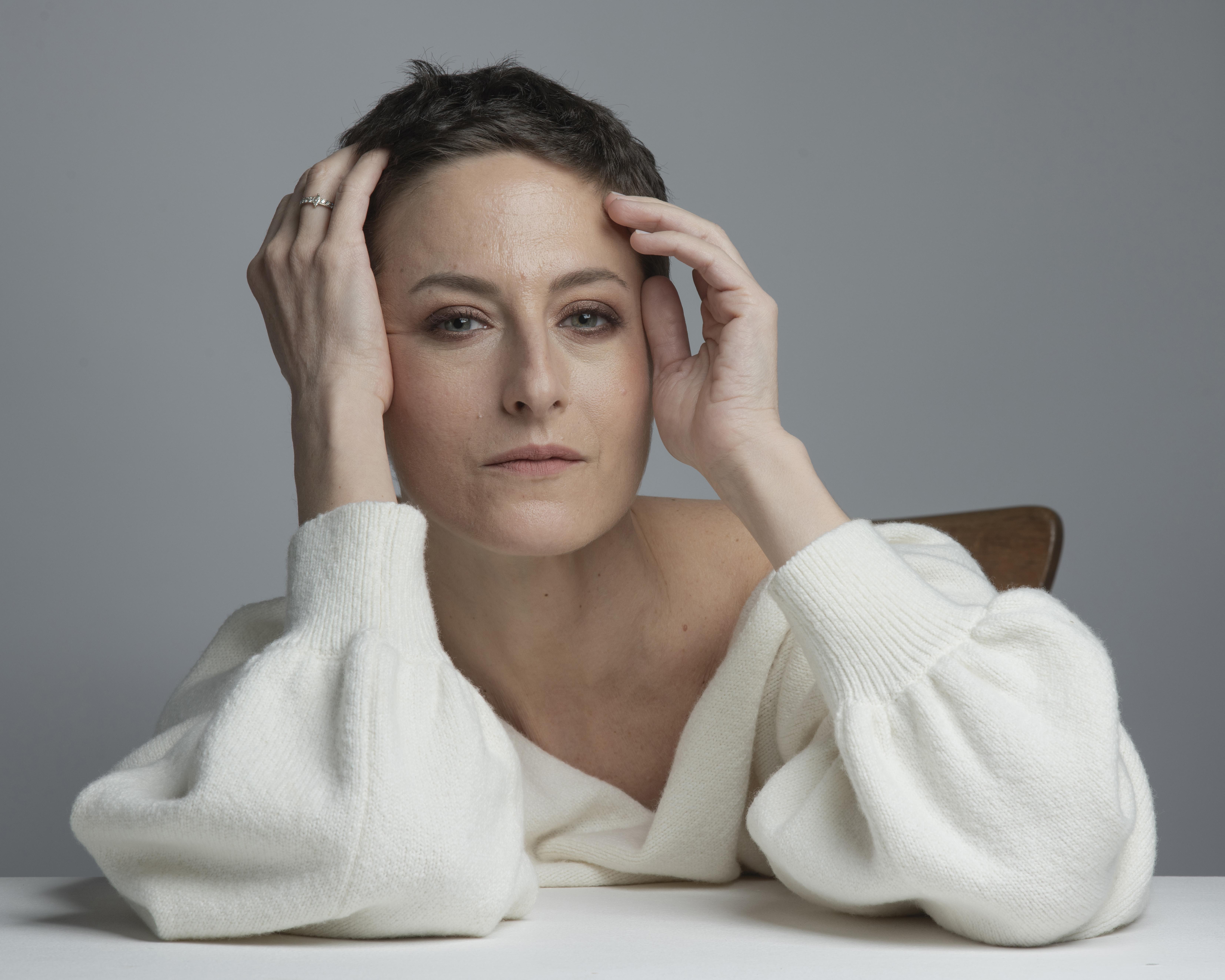 actor Canan Erguder large photo