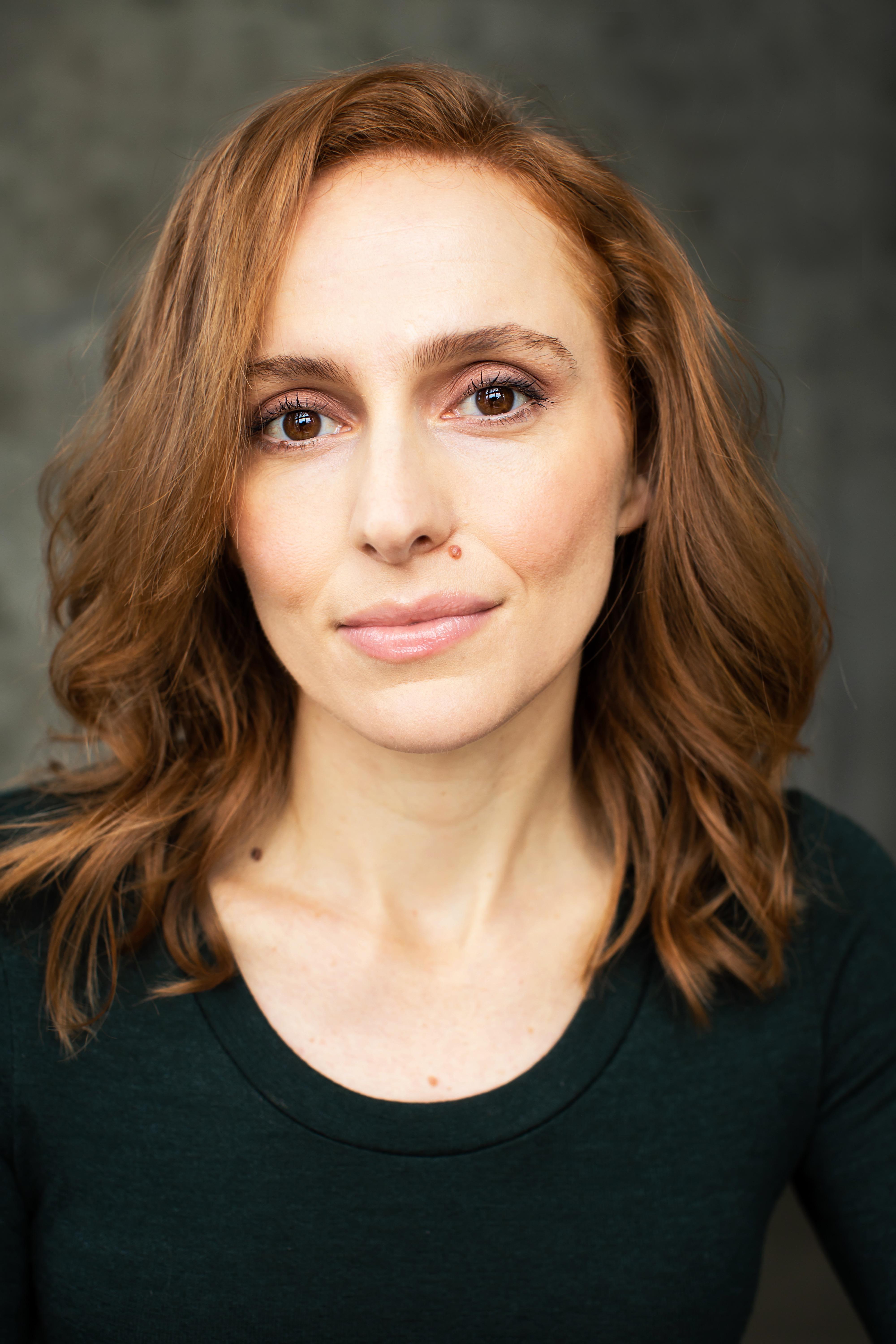 actor Kayla Deorksen large photo