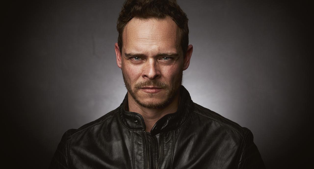 actor Miguel Alvarez large photo