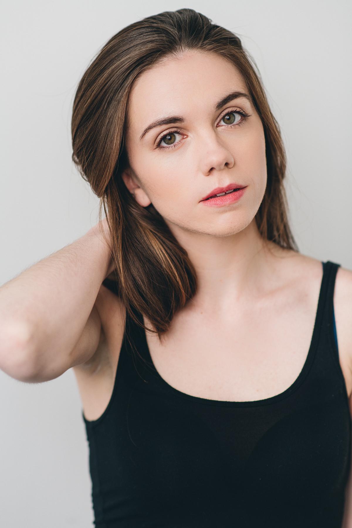 actor Bhreagh MacNeil large photo