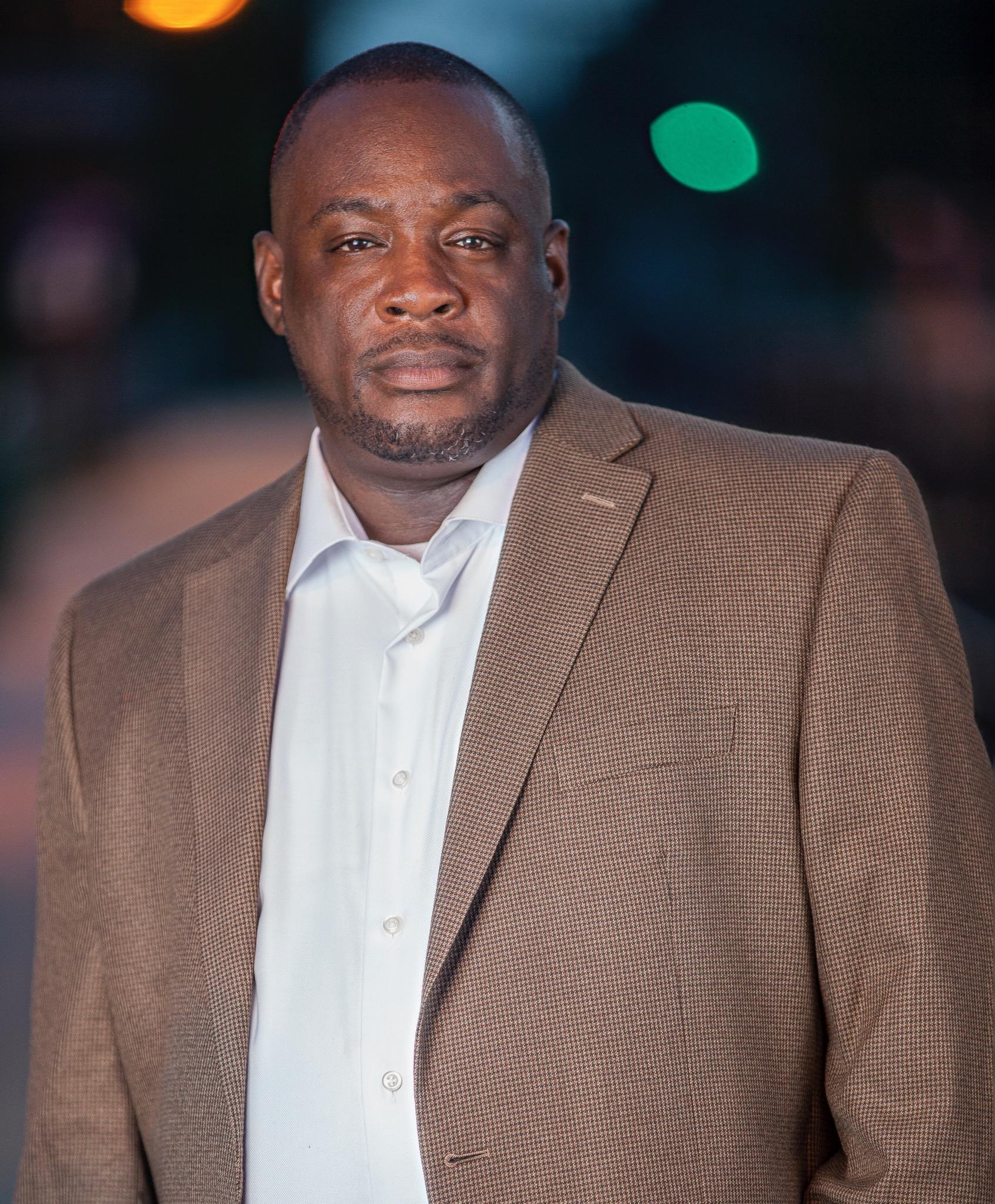 actor Mykal Coles large photo