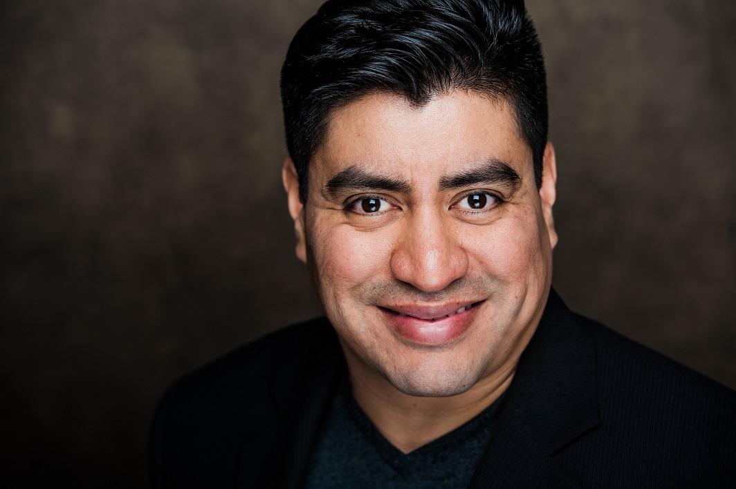 actor Richard Azurdia large photo