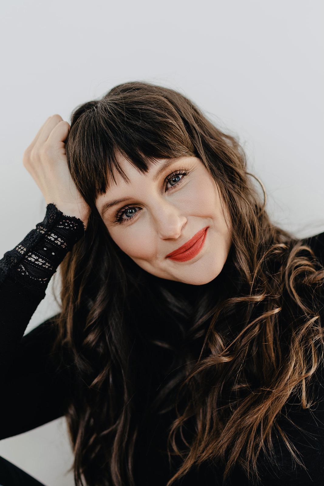 actor Molly Ryman large photo