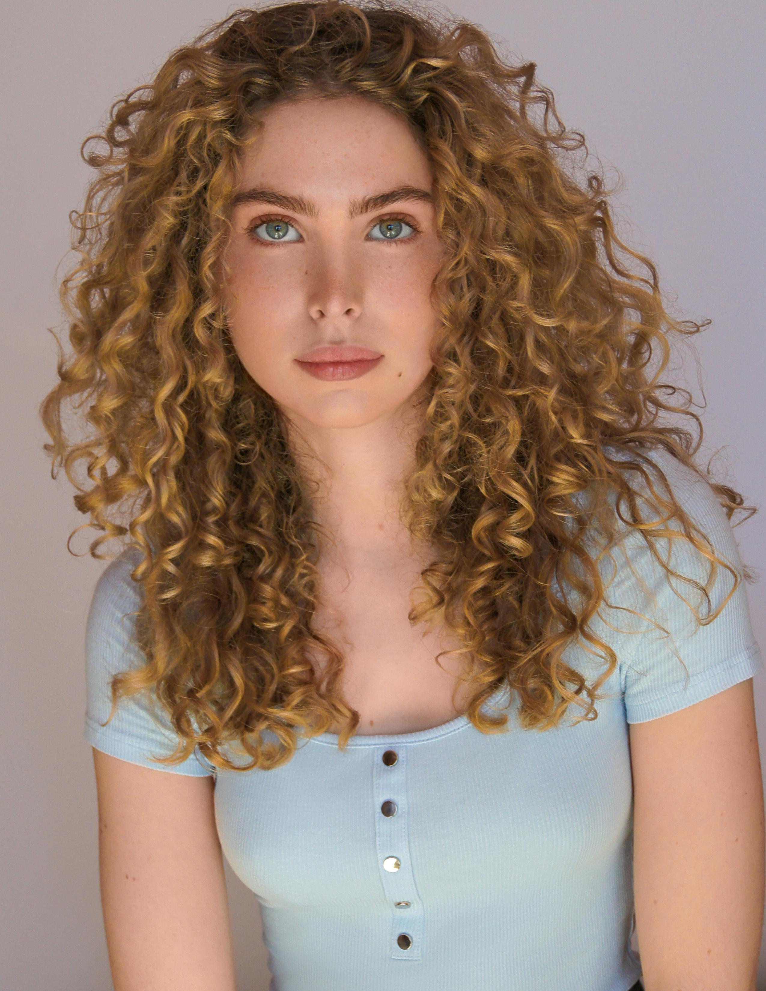 actor Amber Namery large photo