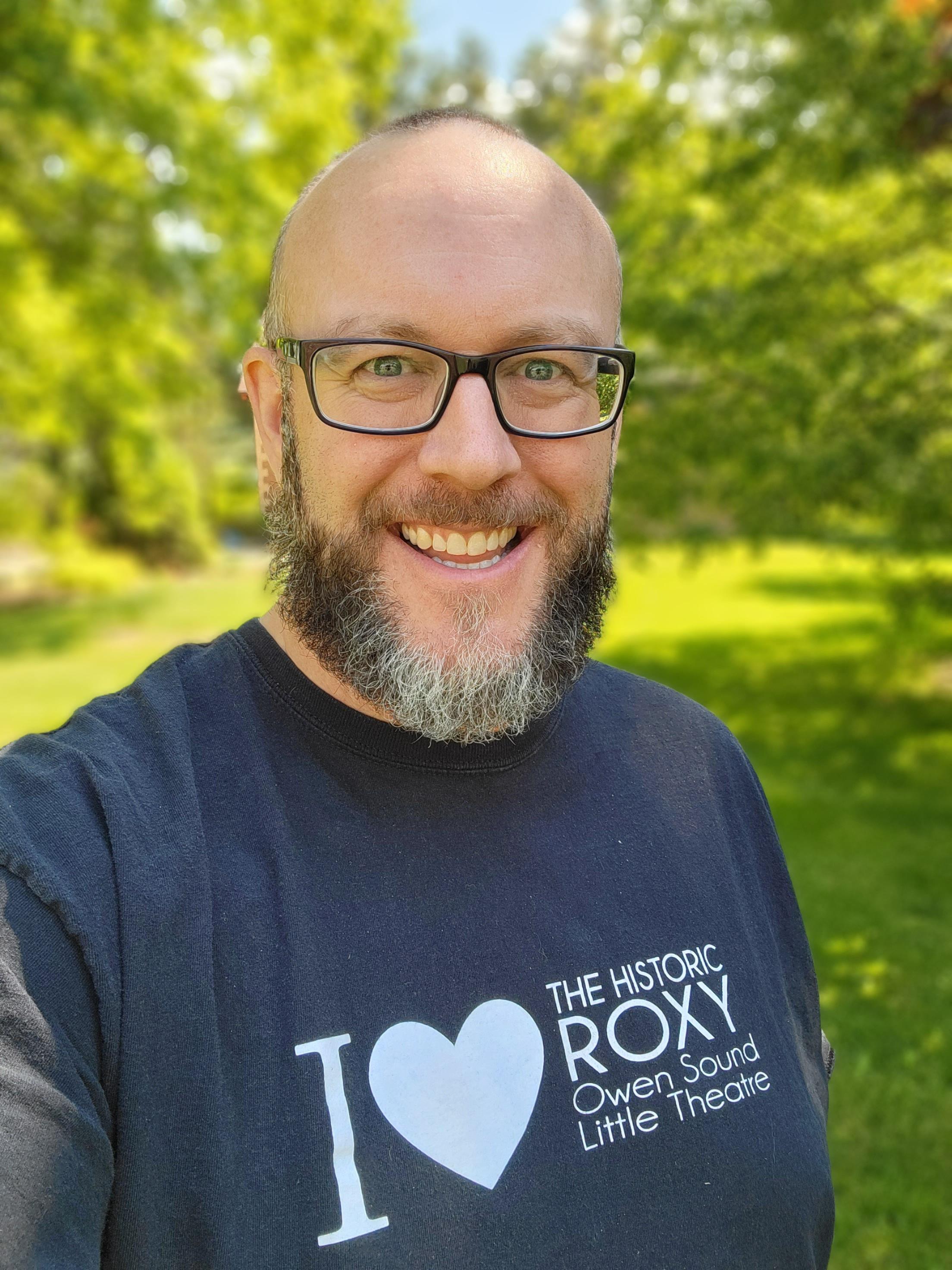 actor Dan Herrick large photo