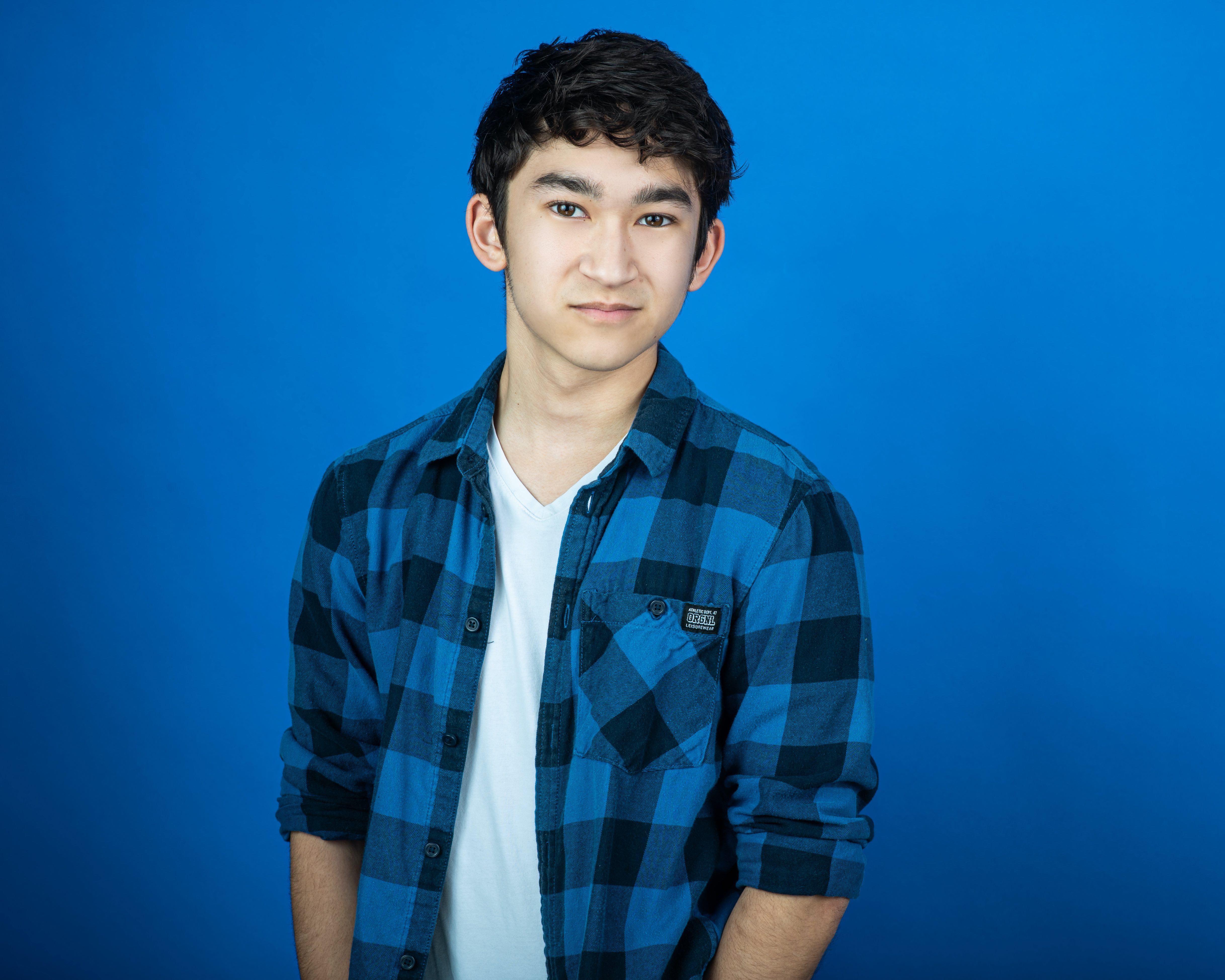 actor Lukas Engel large photo