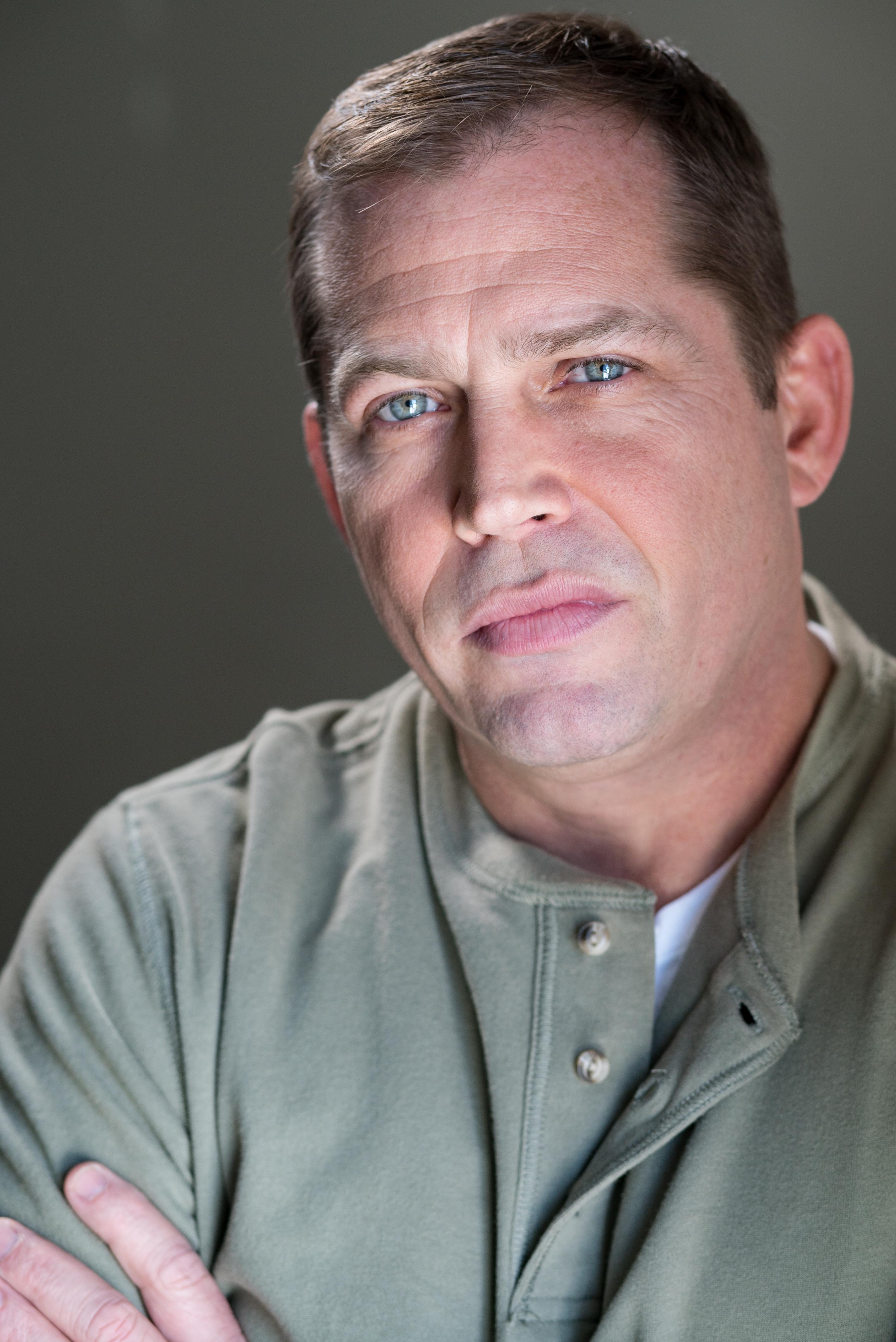 actor Gabe Wood large photo