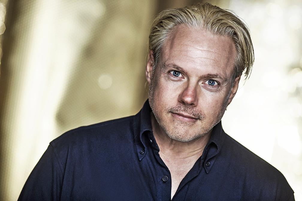 actor Scott Hilton large photo