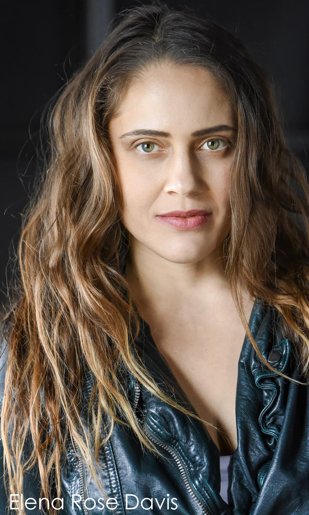 actor Elena Rose Davis large photo