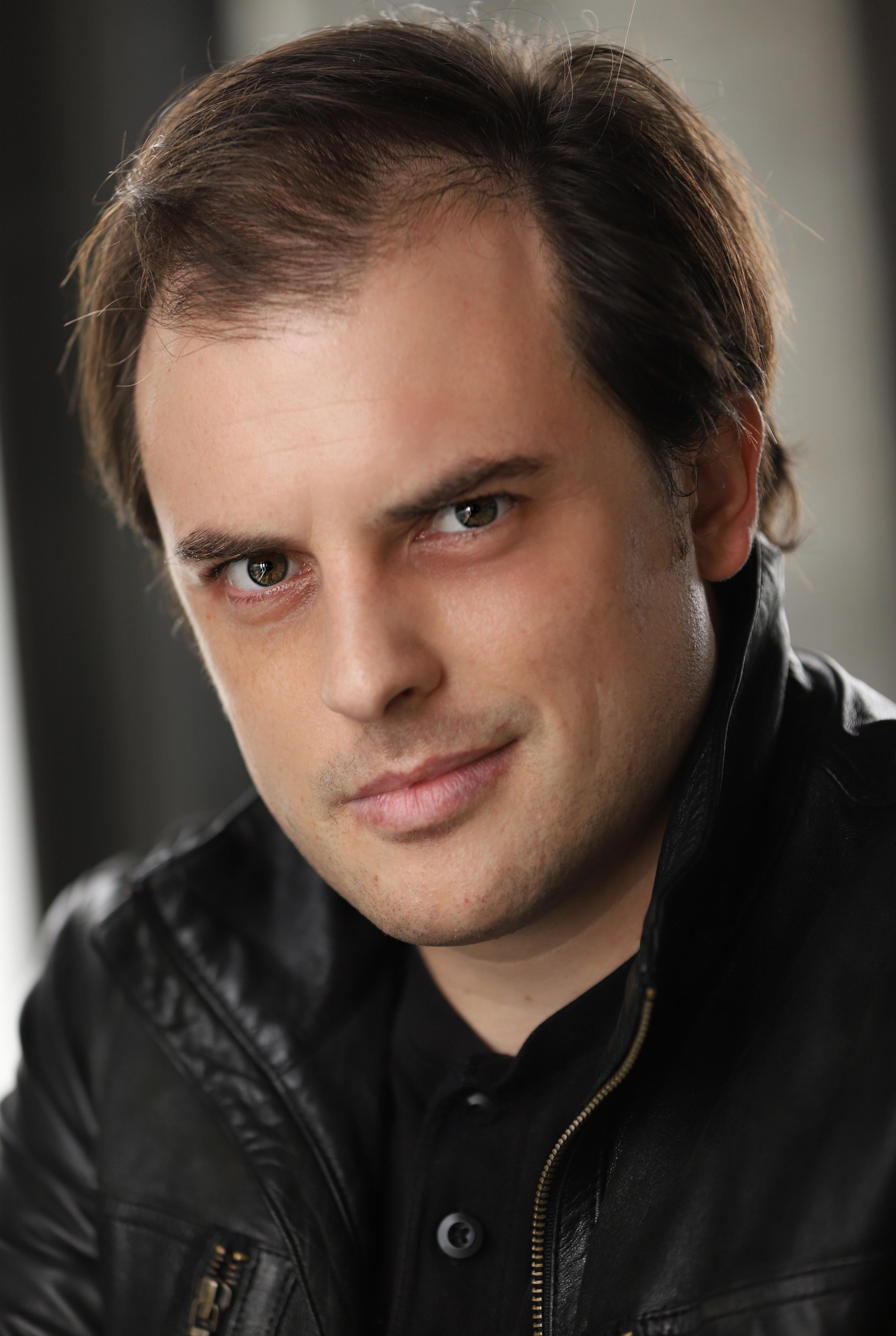 actor Reid Perkins large photo