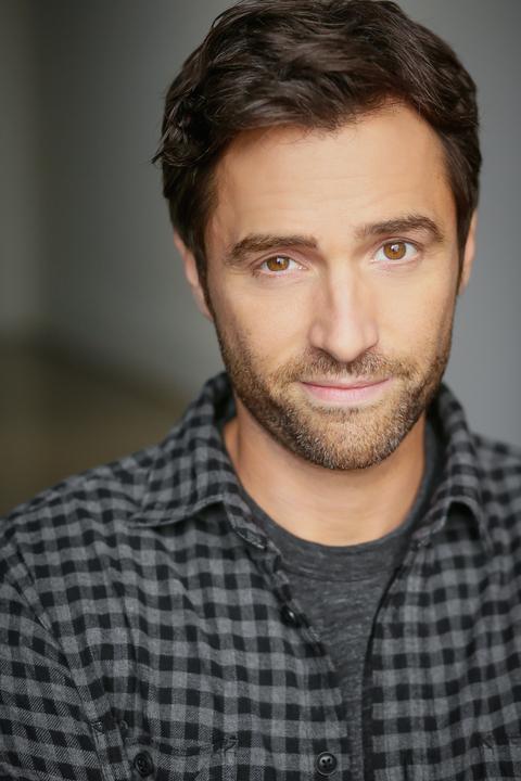 actor Drew Brooks large photo