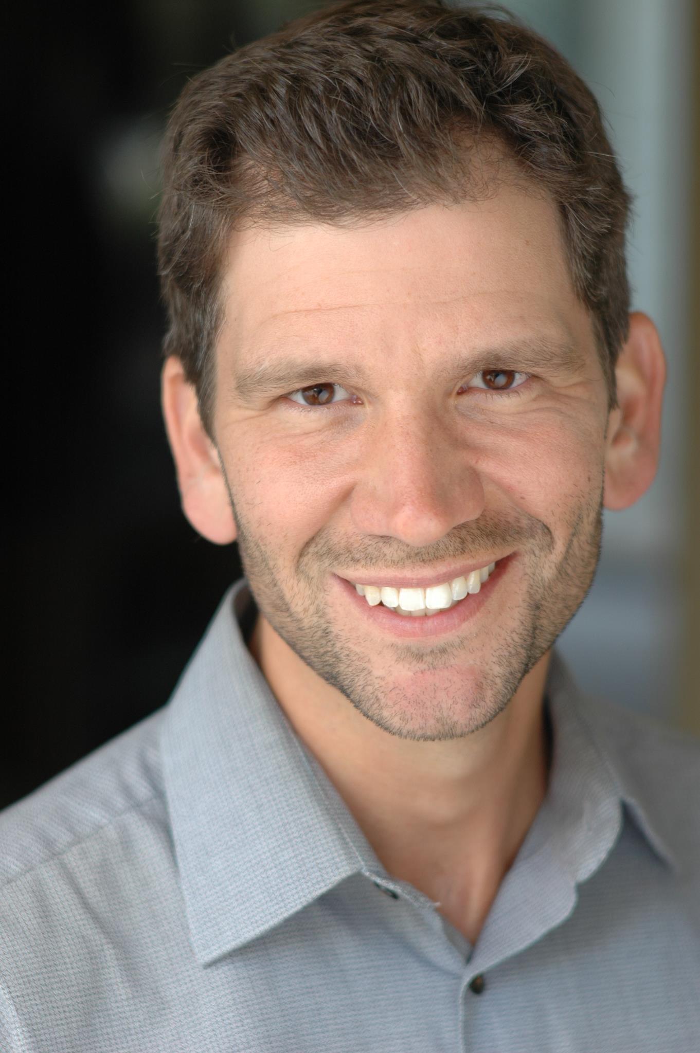 actor Michael Laurino large photo