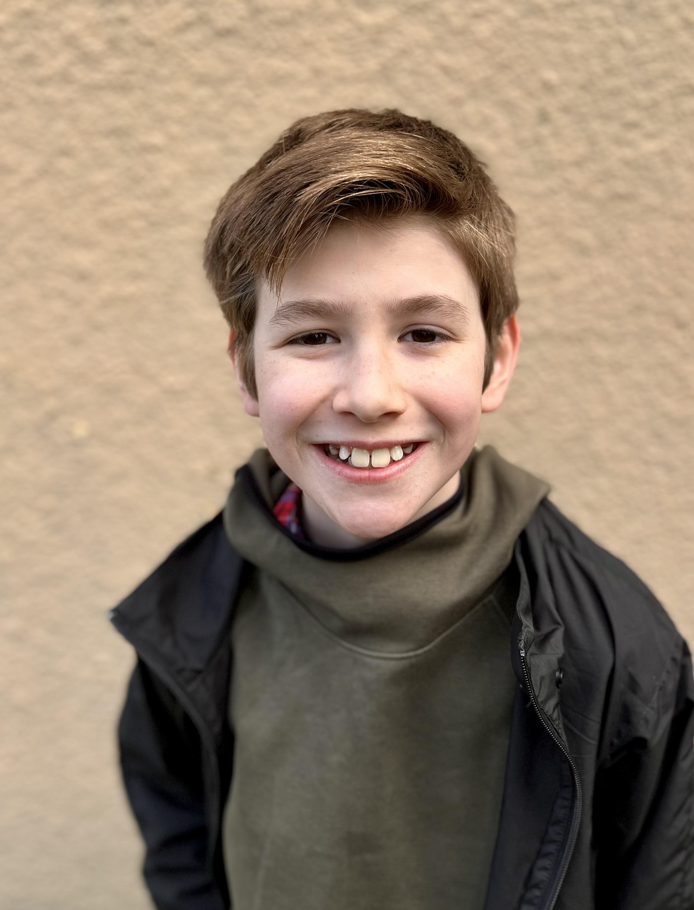 actor Pierce Briggs large photo