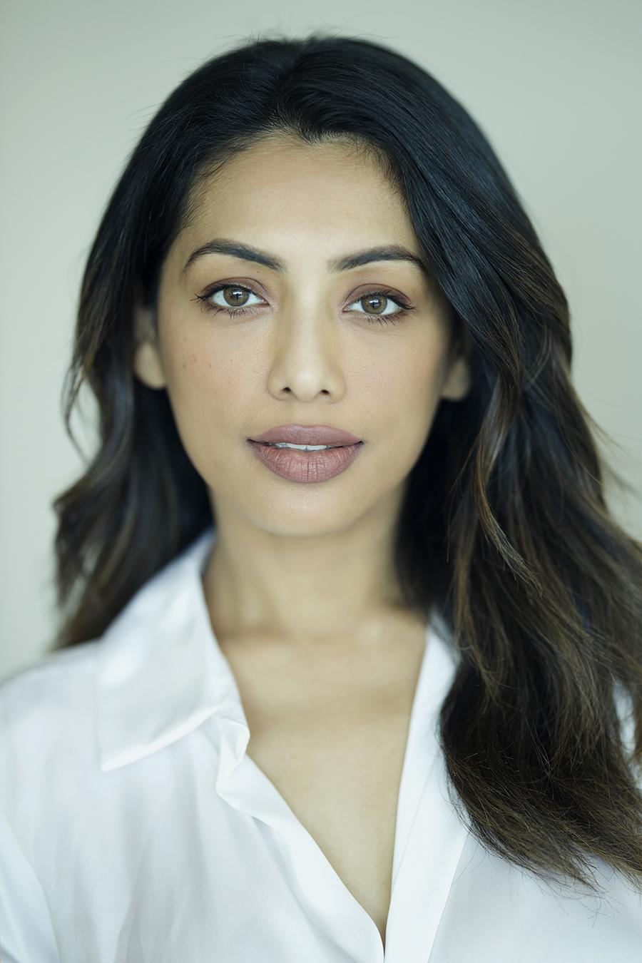 actor Riya Ray large photo