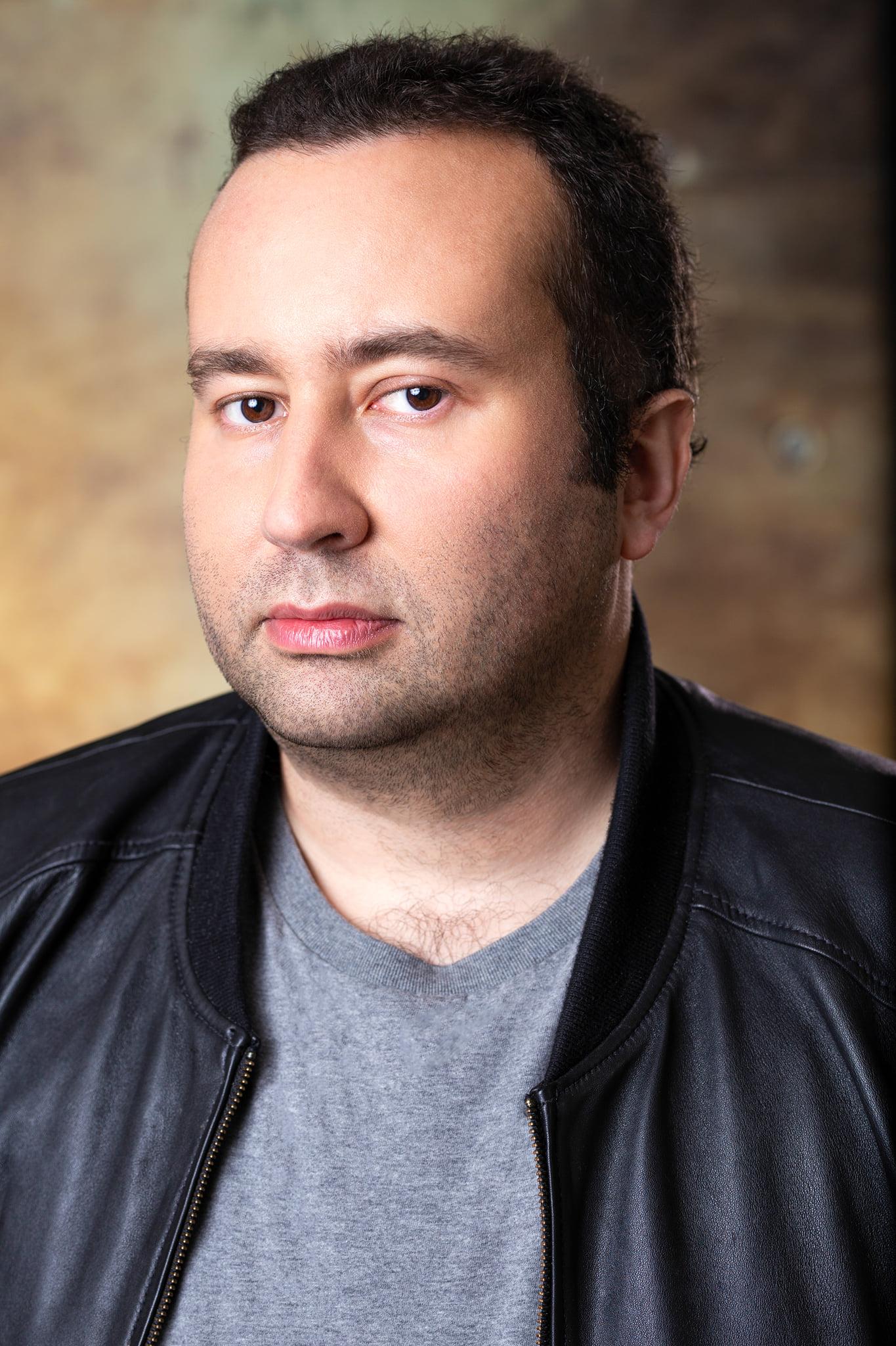 actor Paul Tirado large photo