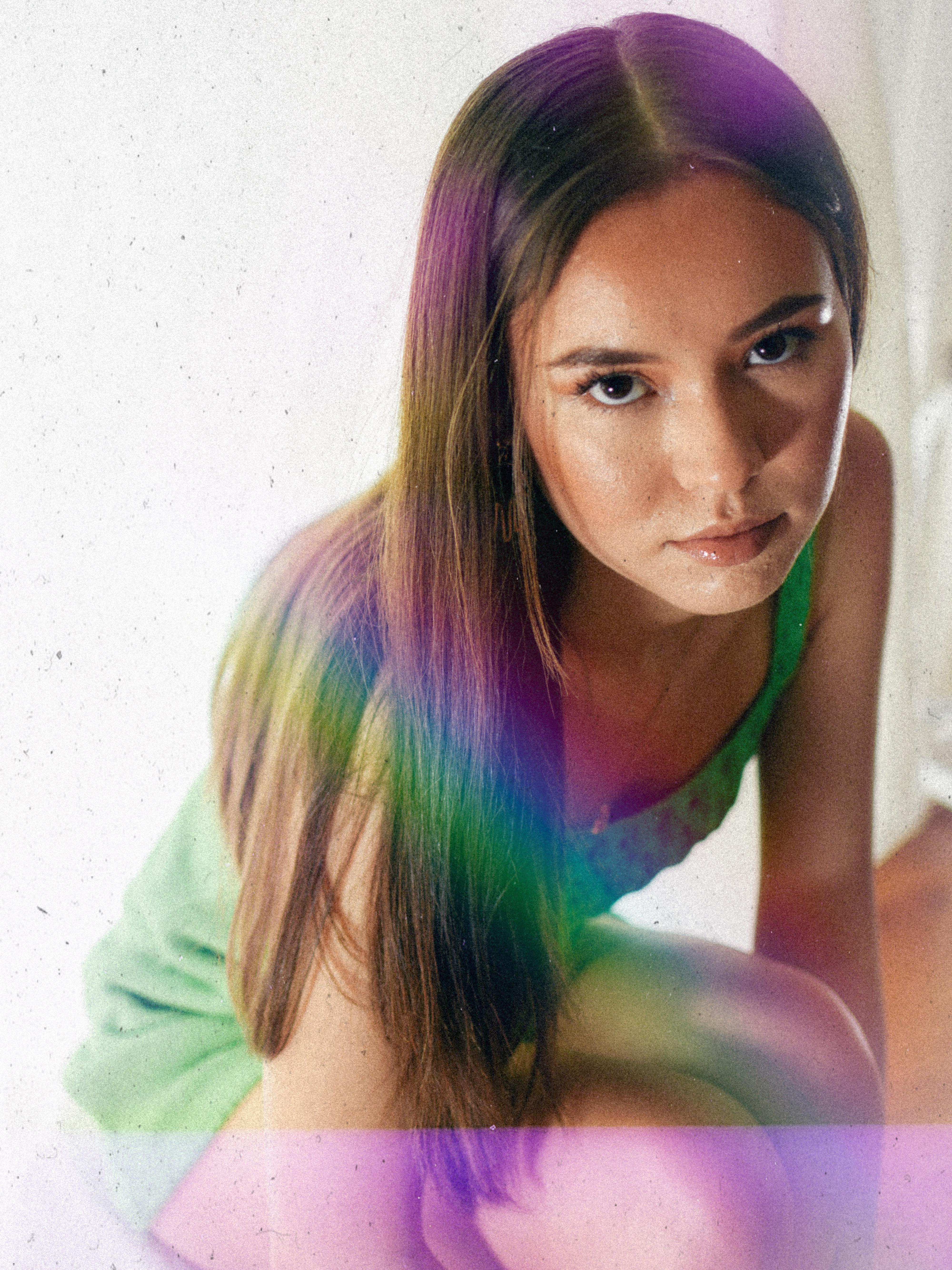 actor Karla Ojeda large photo