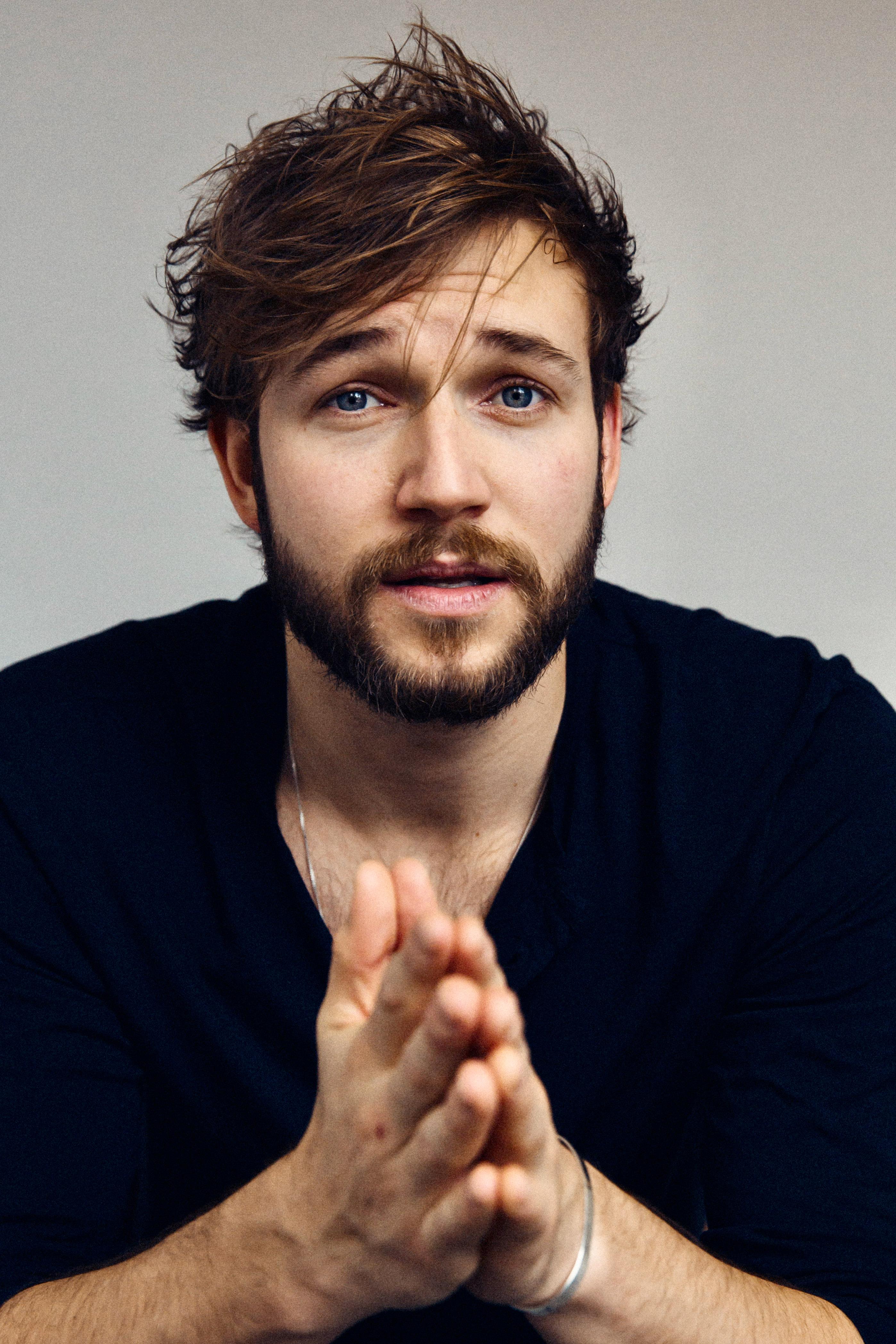 actor Kay Greidanus large photo