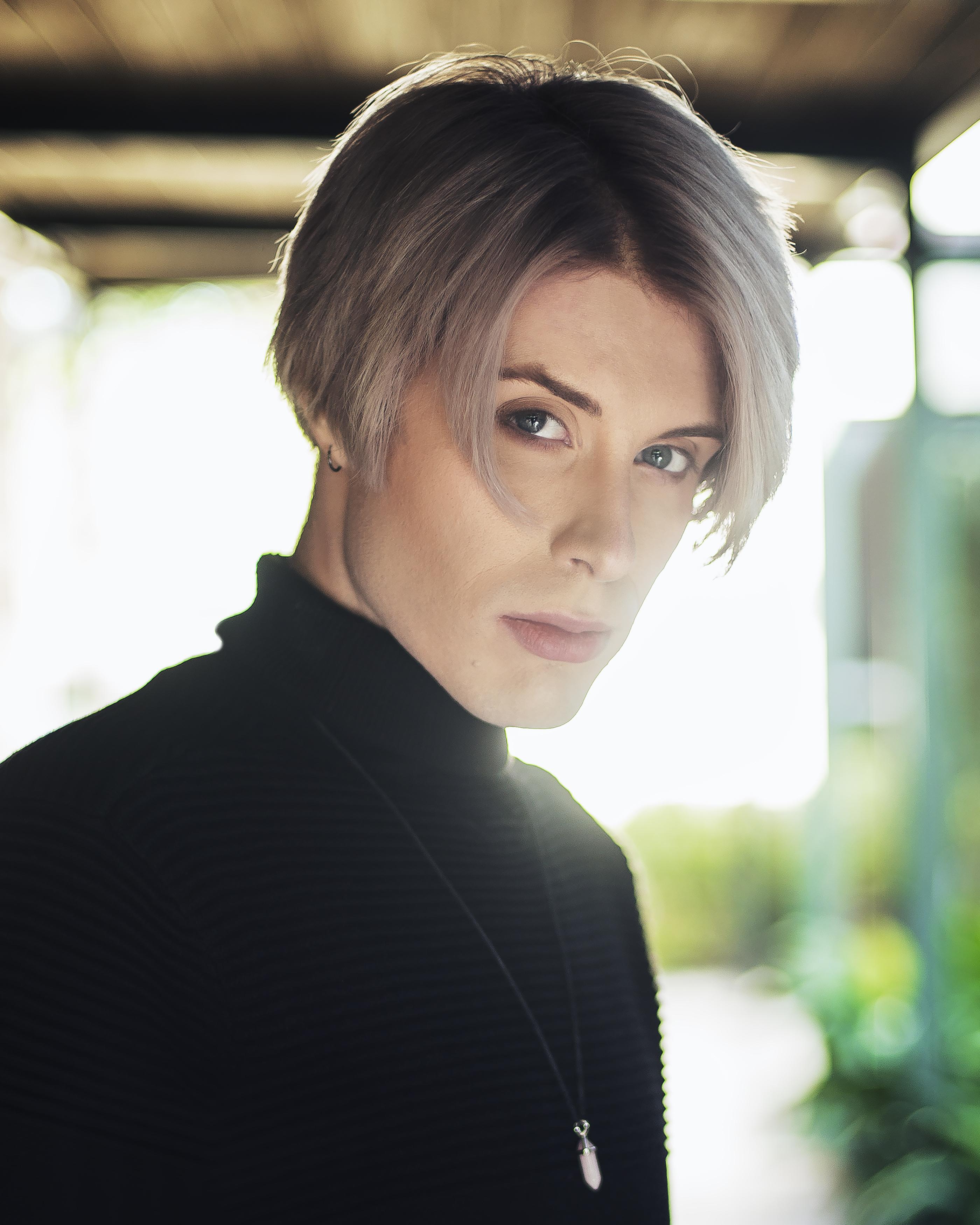 actor Daman Mills large photo