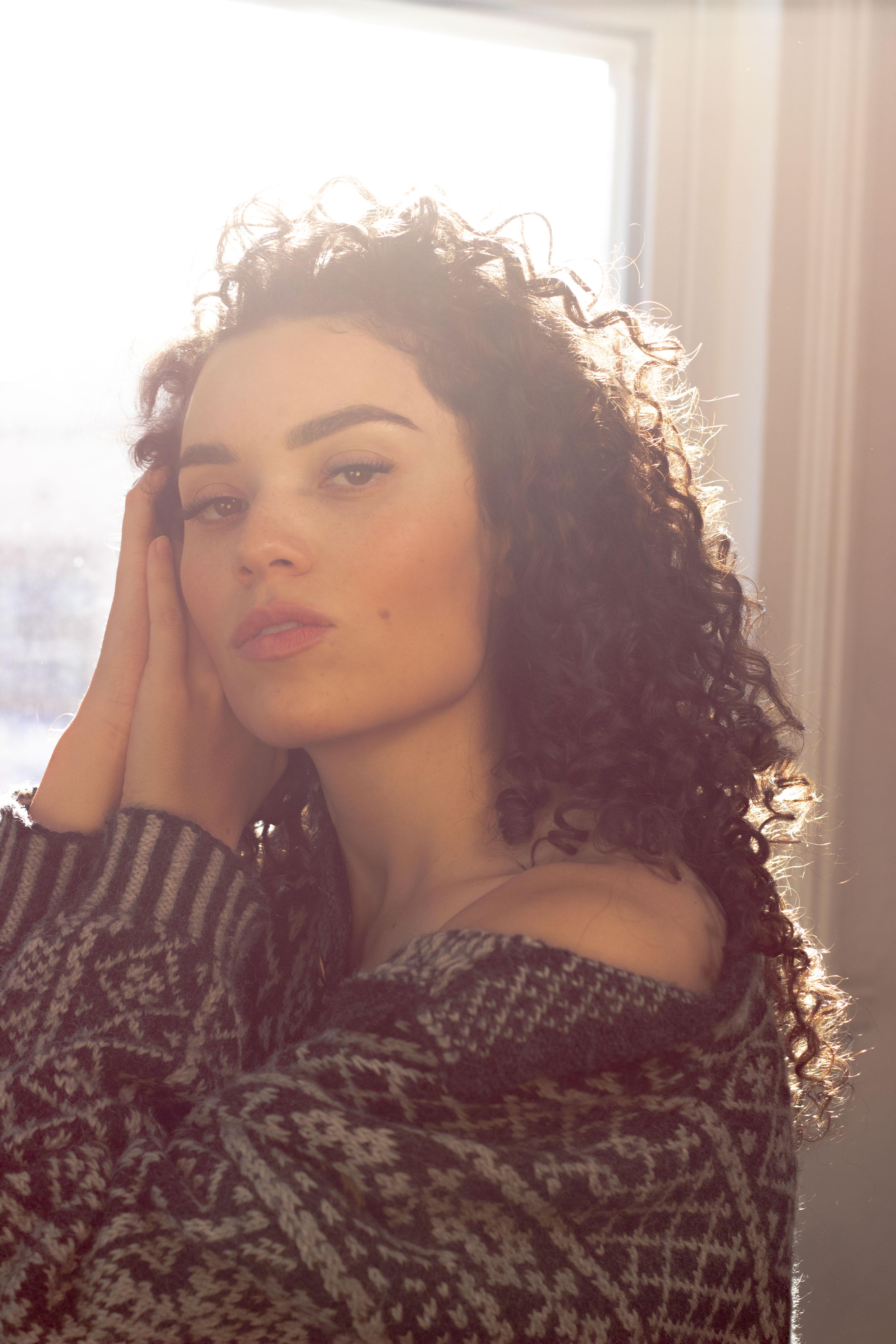 actor Kathryn Davis large photo