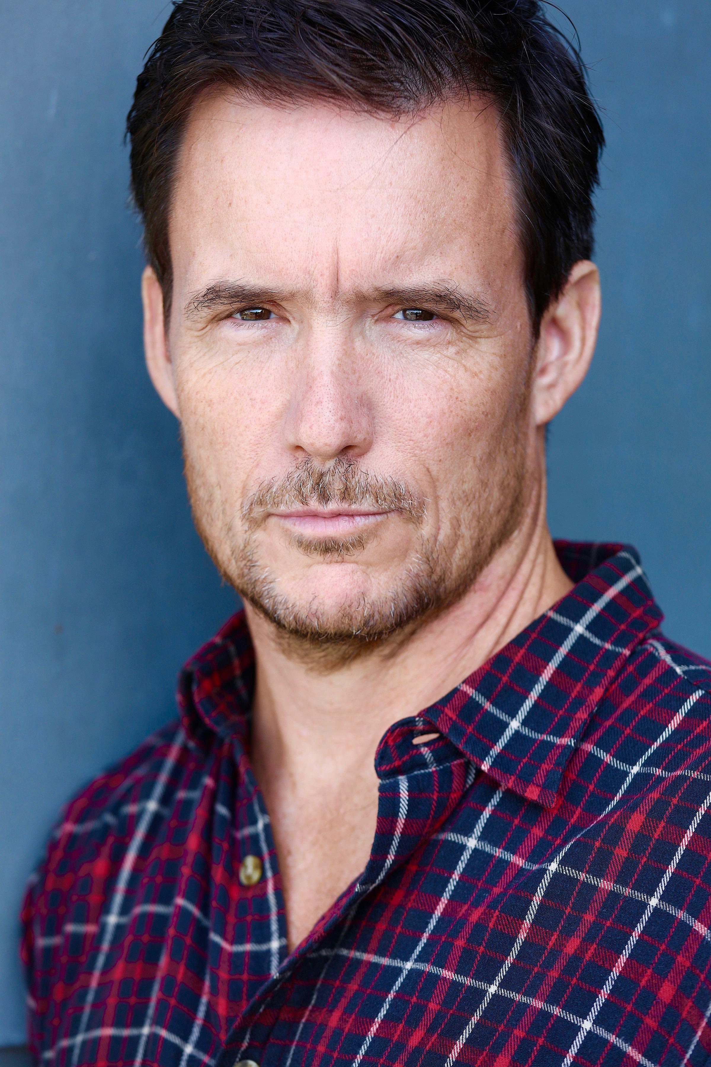 actor Peter Brooke large photo