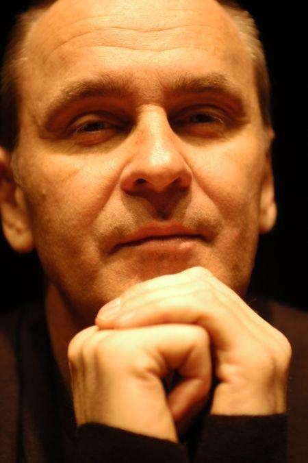 actor Daniel MacIvor large photo