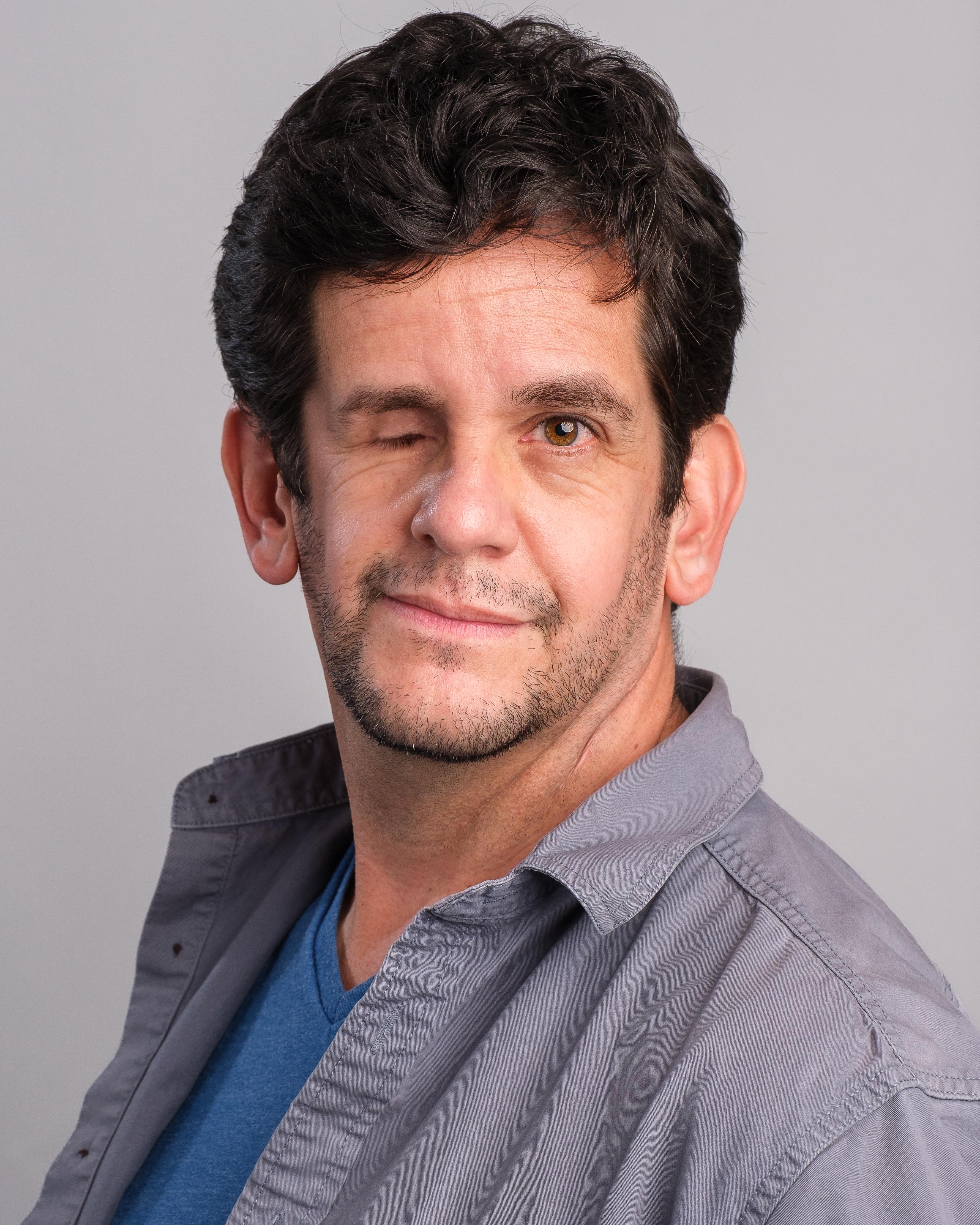 actor Javier B. Suarez large photo