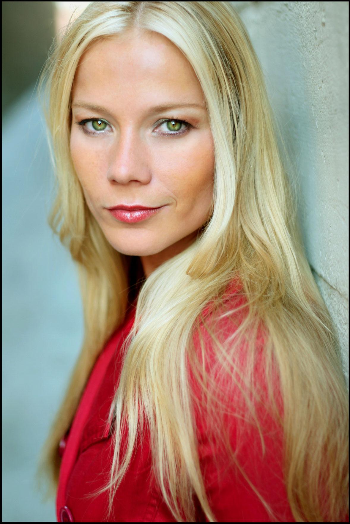 actor Sofie Norman large photo