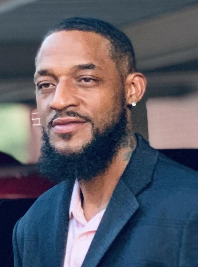 actor Michael G. Weaver large photo