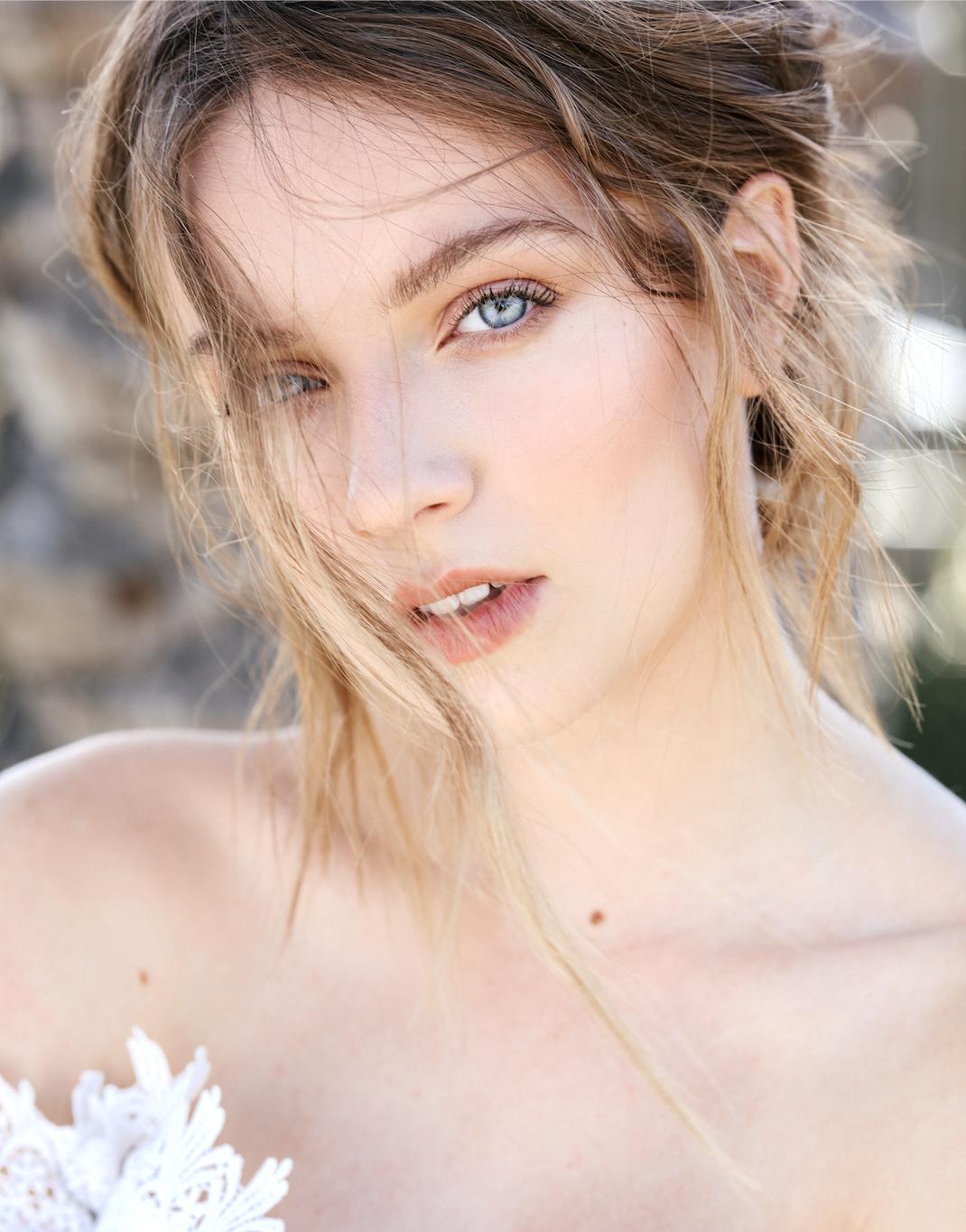 actor Courtney Grosbeck large photo