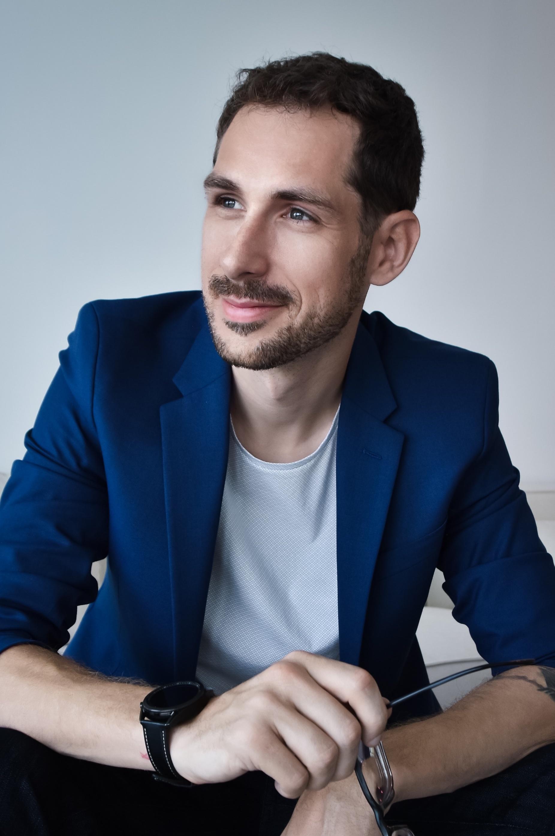 actor Chris Hayman large photo