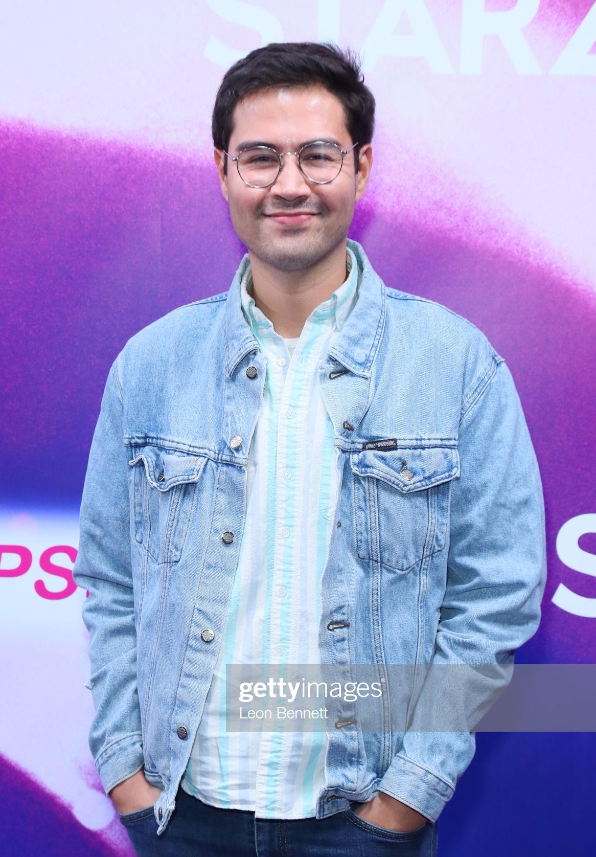 actor Chris Aquilino large photo