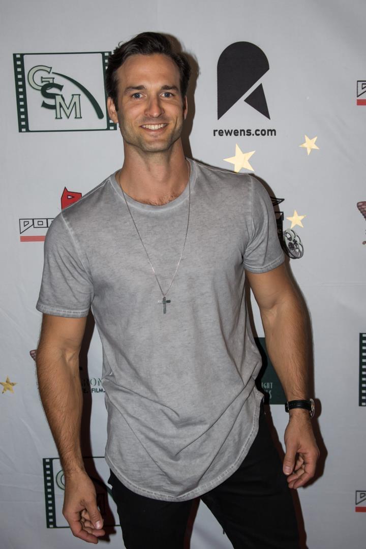 actor Lance Bonza large photo