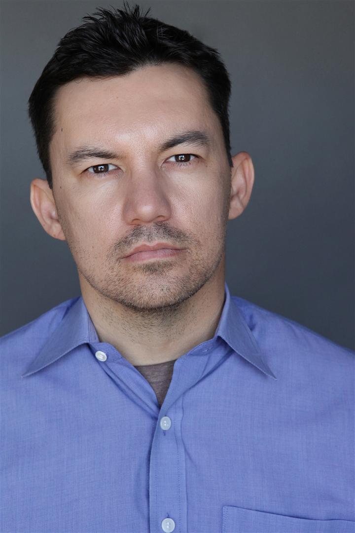 actor Thomas Livezey large photo