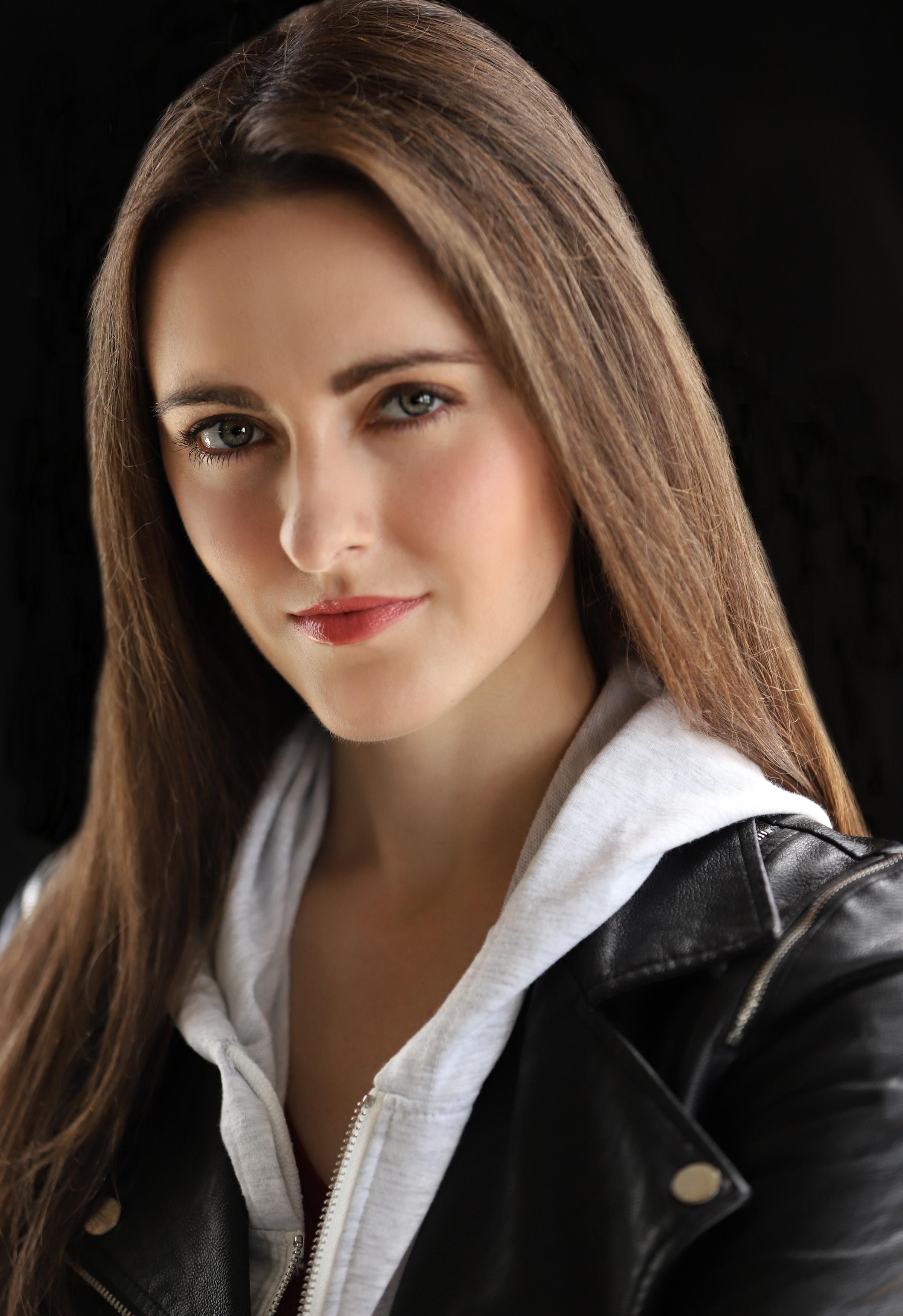 actor Eli Jo large photo