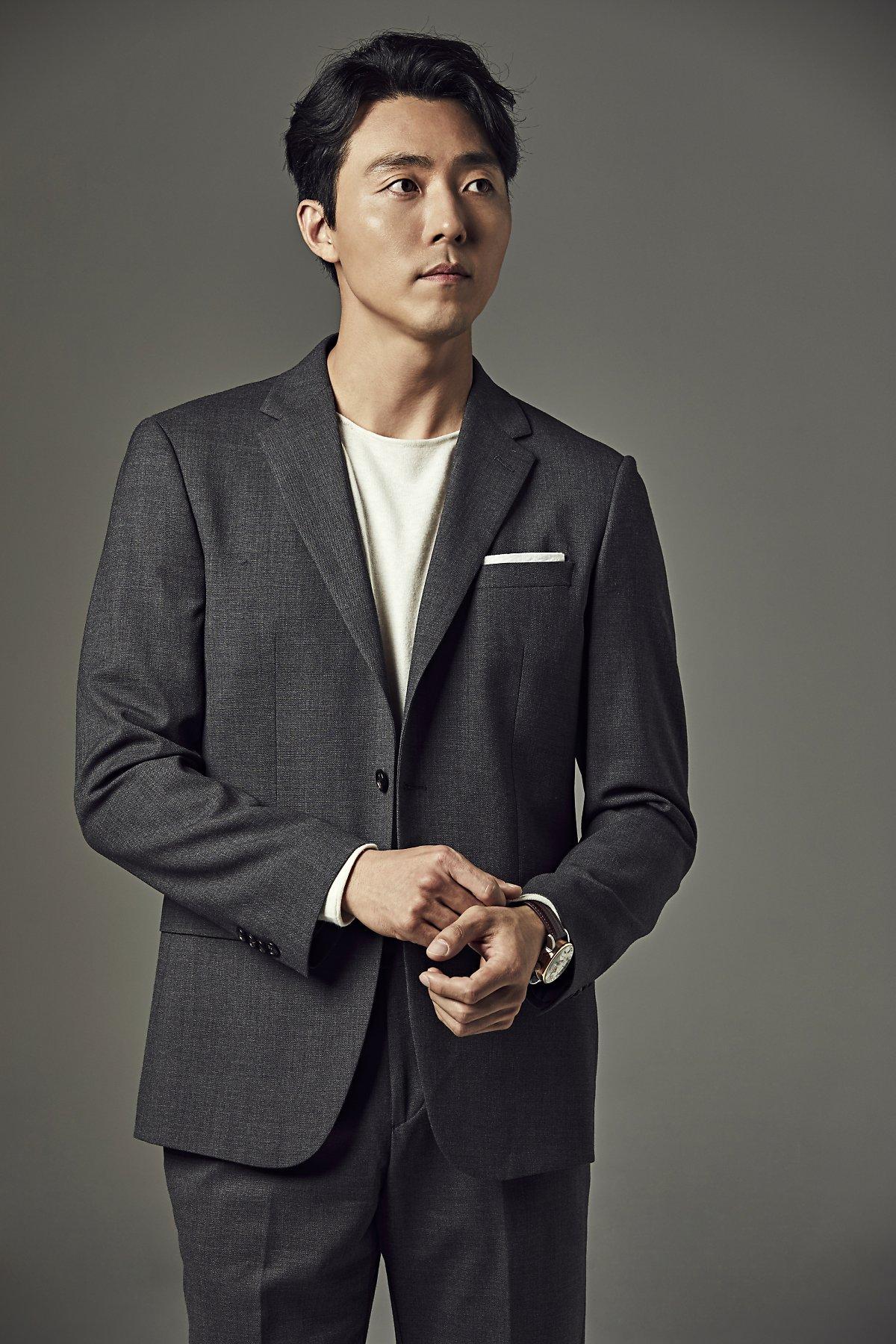 actor Lee Moo-saeng large photo