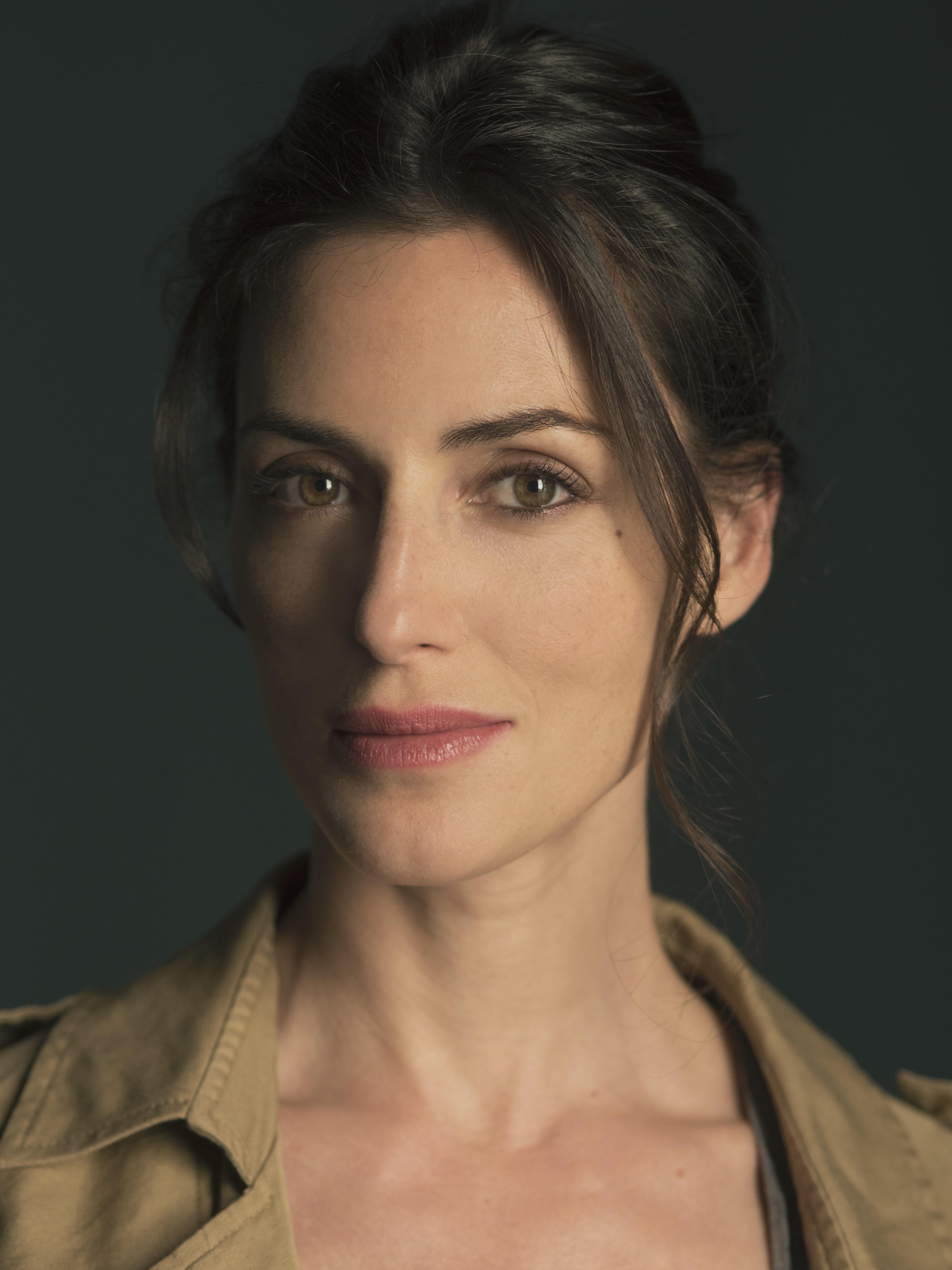 actor Clémence Thioly large photo