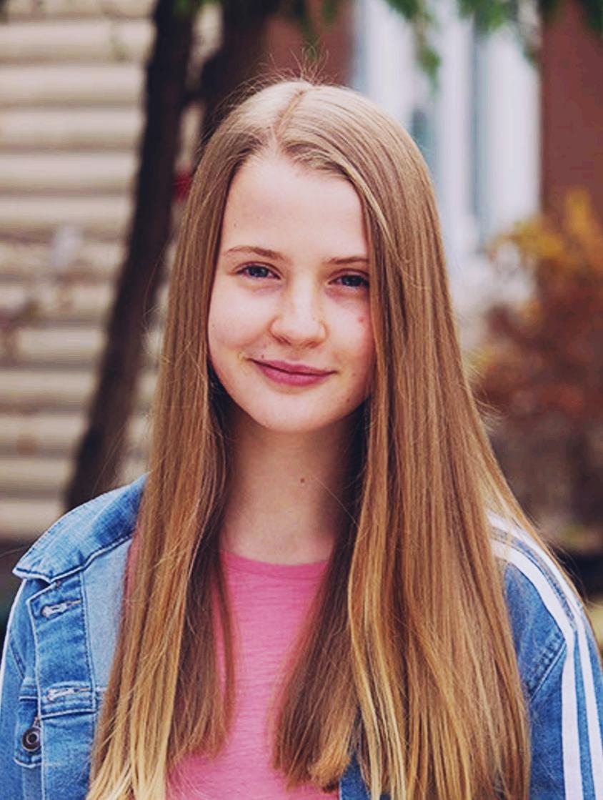 actor Piper Davies large photo