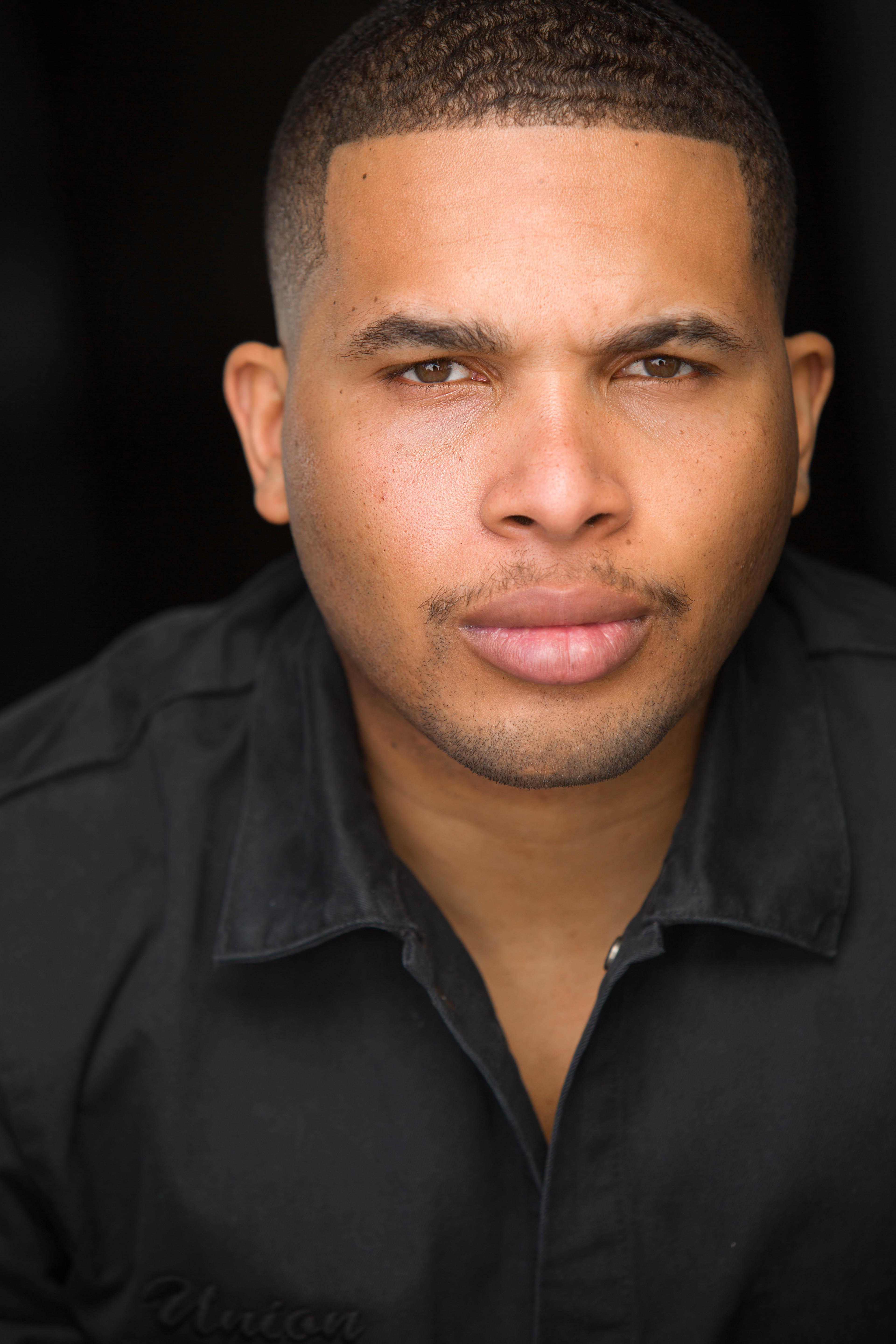 actor Devon Libran large photo