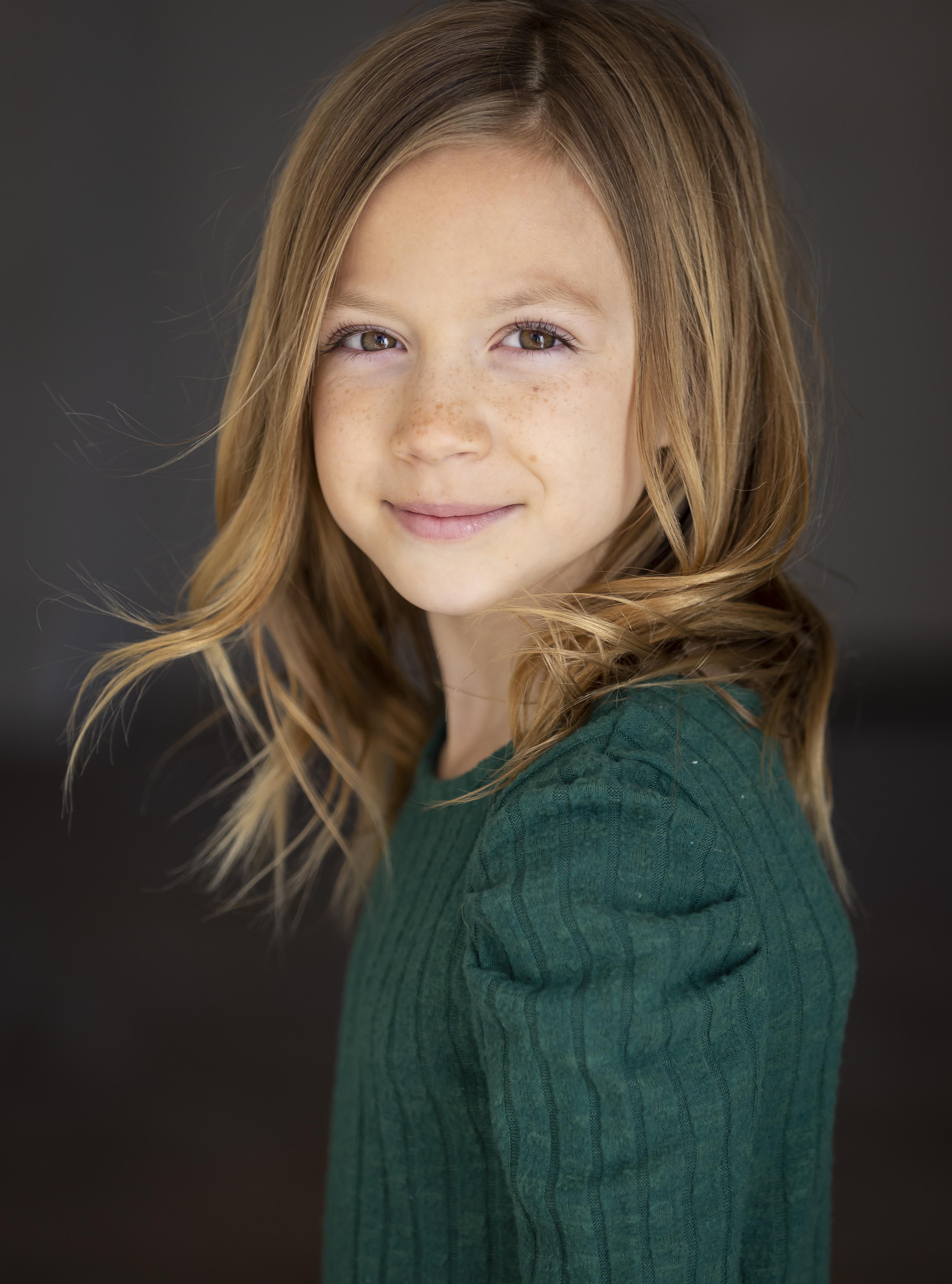 actor Ruby June Arnold large photo