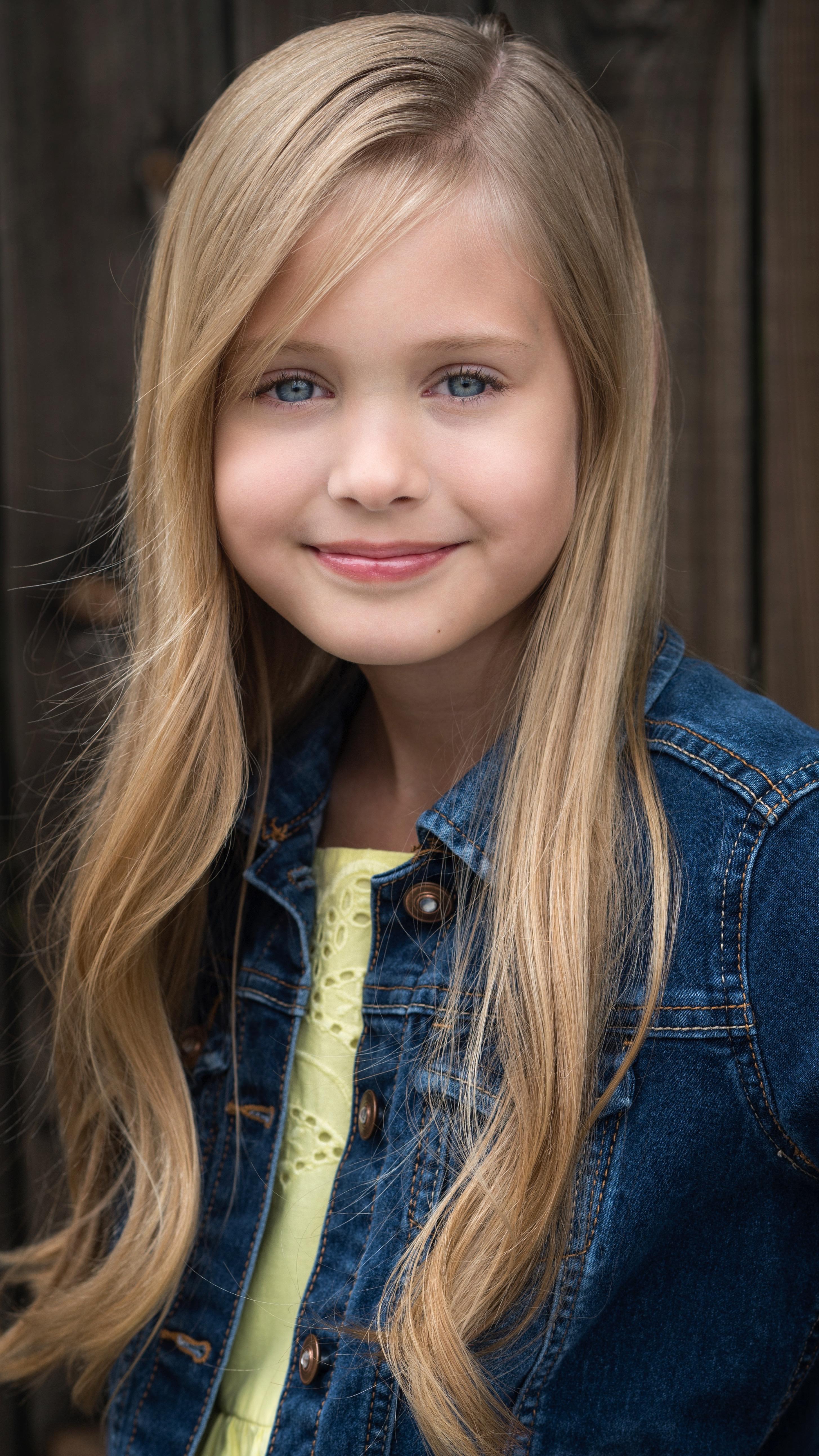 actor Harper Wasnesky large photo