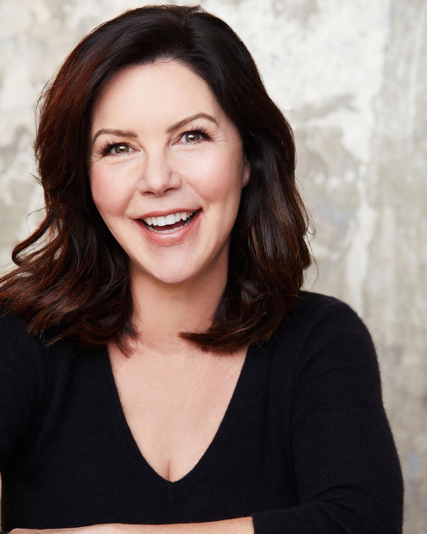 actor Dana Dowell large photo